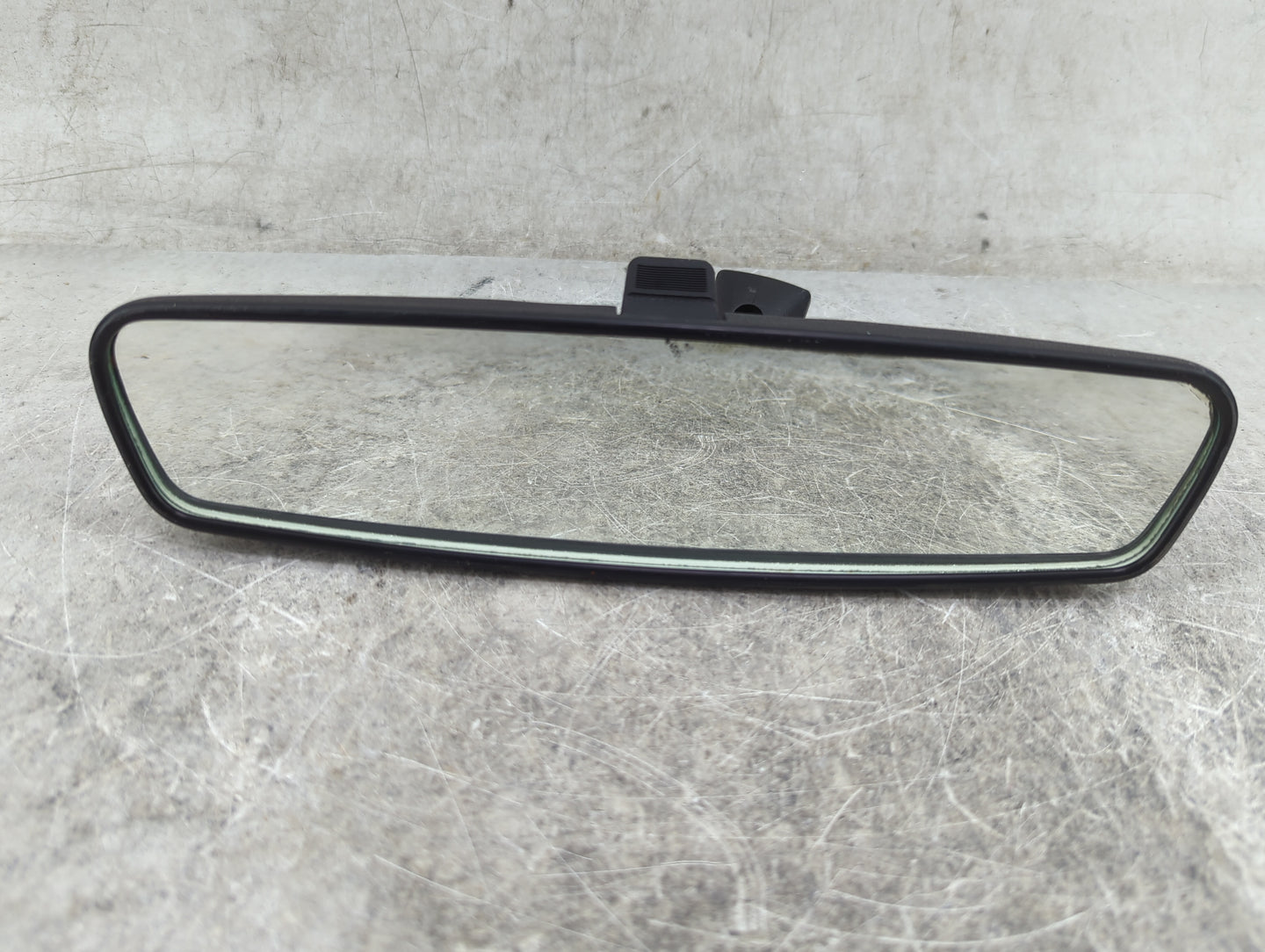 2003-2009 Chevrolet Express 3500 Interior Rear View Mirror Replacement OEM P/N:011083 048070 Fits OEM Used Auto Parts - Oemu