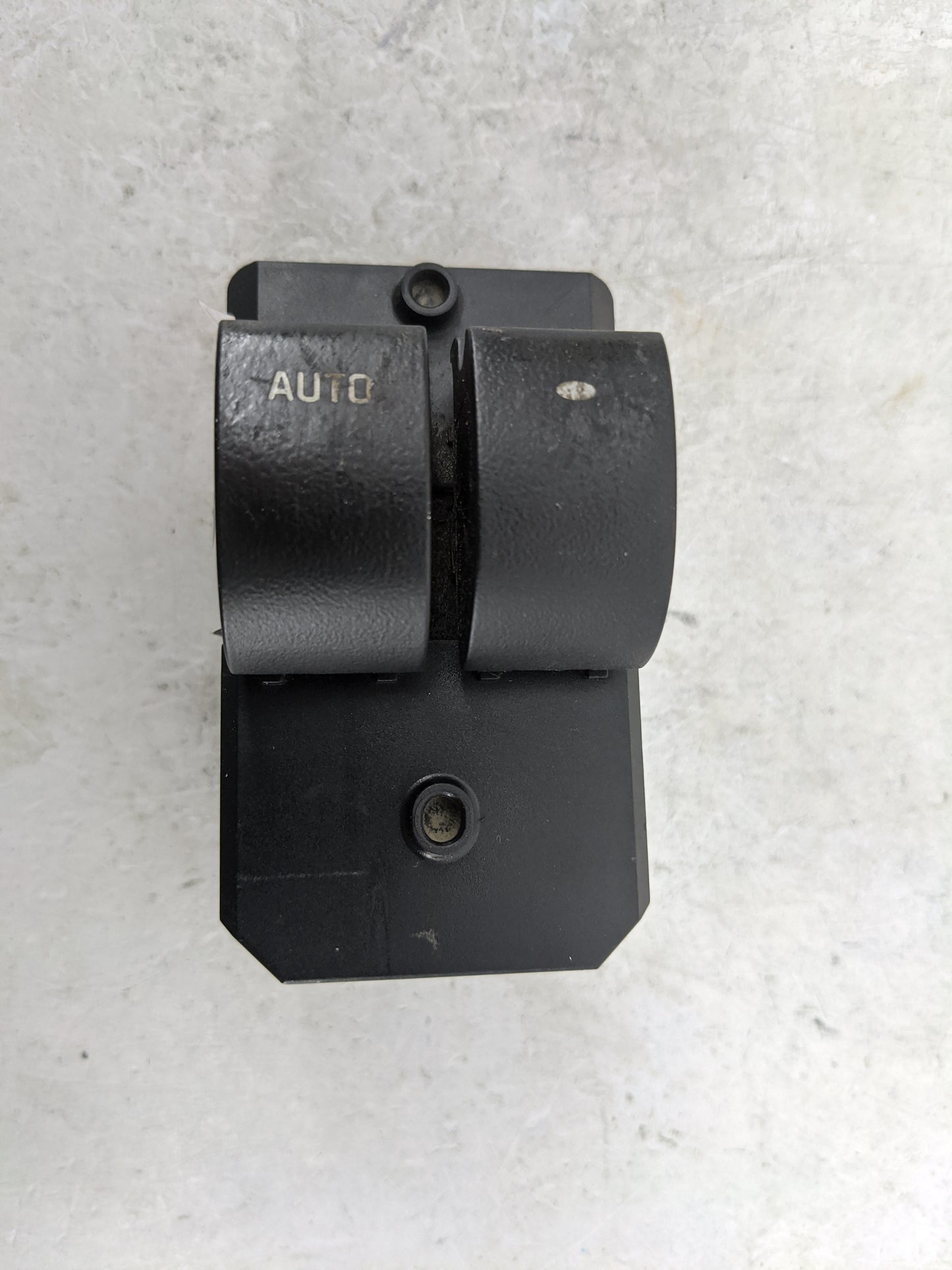 2008-2021 Chevrolet Express 3500 Master Power Window Switch Replacement Driver Side Left P/N:15860001 Fits OEM Used Auto Par