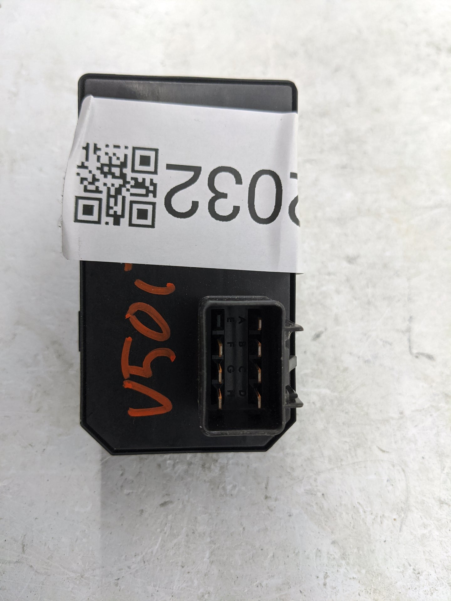 2008-2021 Chevrolet Express 3500 Master Power Window Switch Replacement Driver Side Left P/N:15860001 Fits OEM Used Auto Par