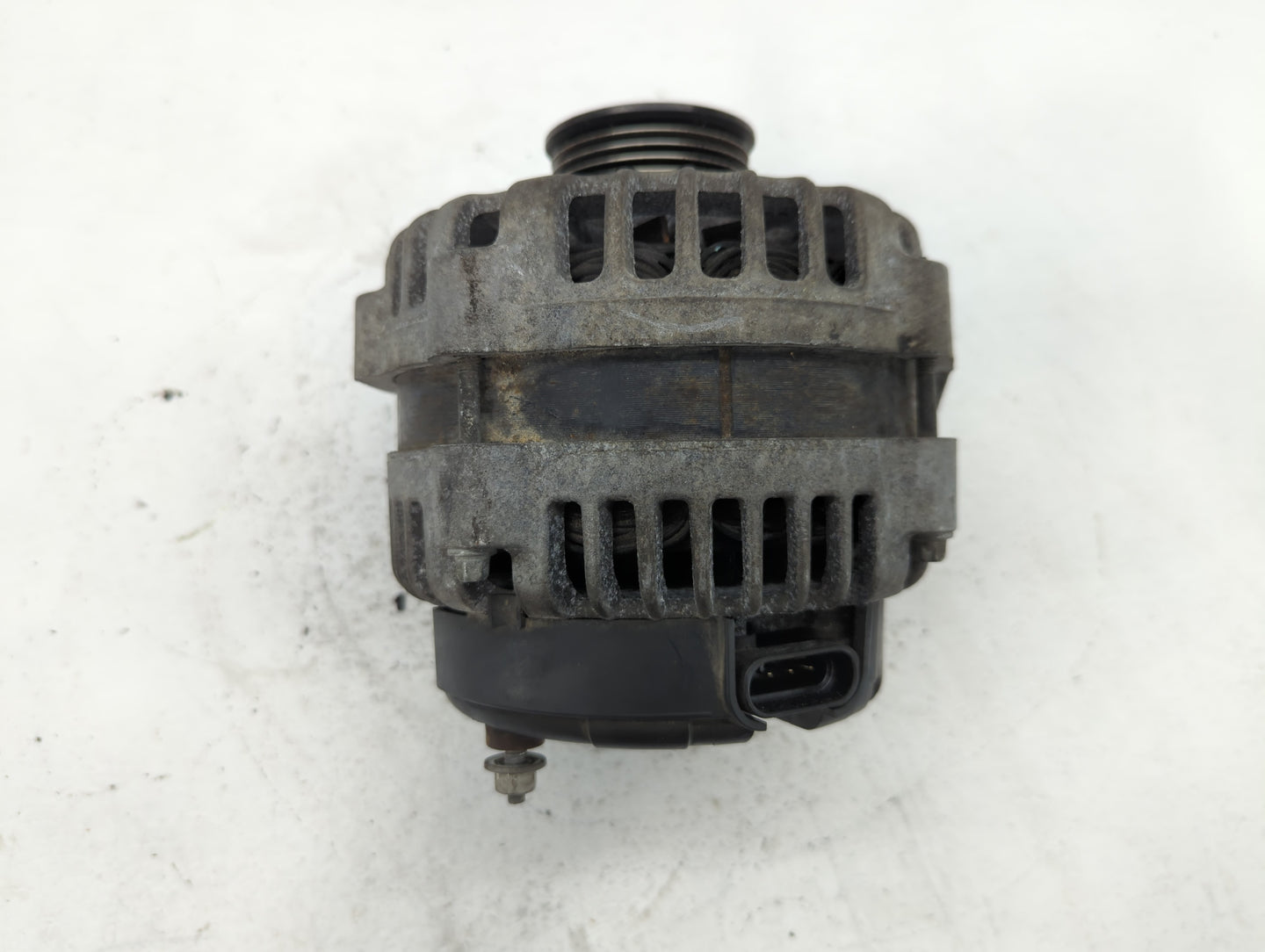 2005-2011 Chevrolet Express 3500 Alternator Replacement Generator Charging Assembly Engine OEM Fits OEM Used Auto Parts - Oe