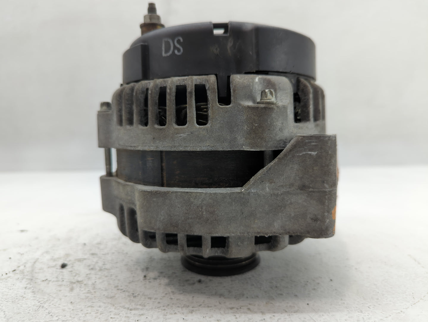 2005-2011 Chevrolet Express 3500 Alternator Replacement Generator Charging Assembly Engine OEM Fits OEM Used Auto Parts - Oe