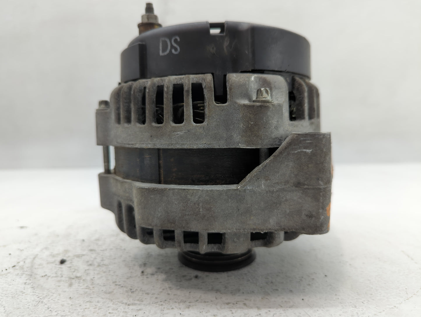 2005-2011 Chevrolet Express 3500 Alternator Replacement Generator Charging Assembly Engine OEM Fits OEM Used Auto Parts - Oe