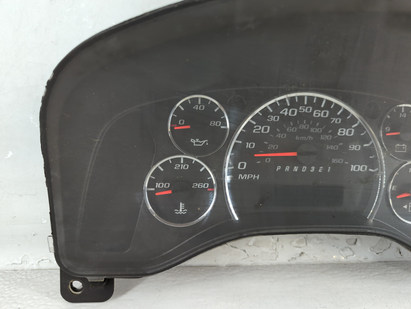 2008 Chevrolet Express 3500 Instrument Cluster Speedometer Gauges P/N:25877887 Fits OEM Used Auto Parts - Oemusedautoparts1.