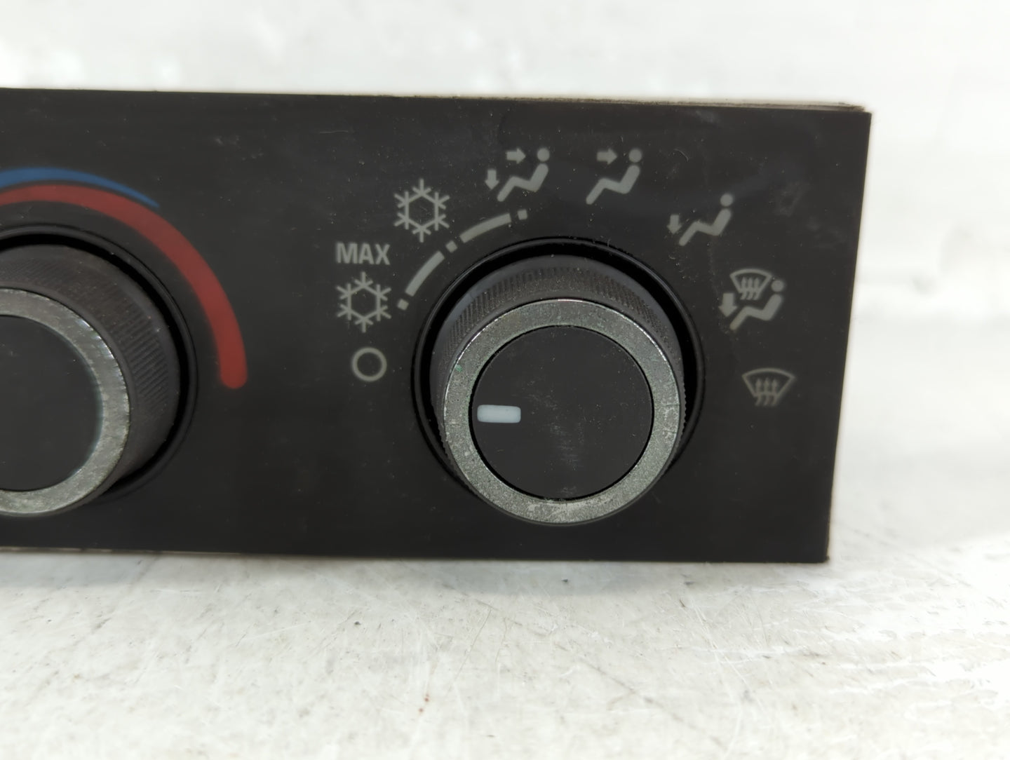 2008 Chevrolet Express 3500 Climate Control Module Temperature AC/Heater Replacement Fits OEM Used Auto Parts - Oemusedautop
