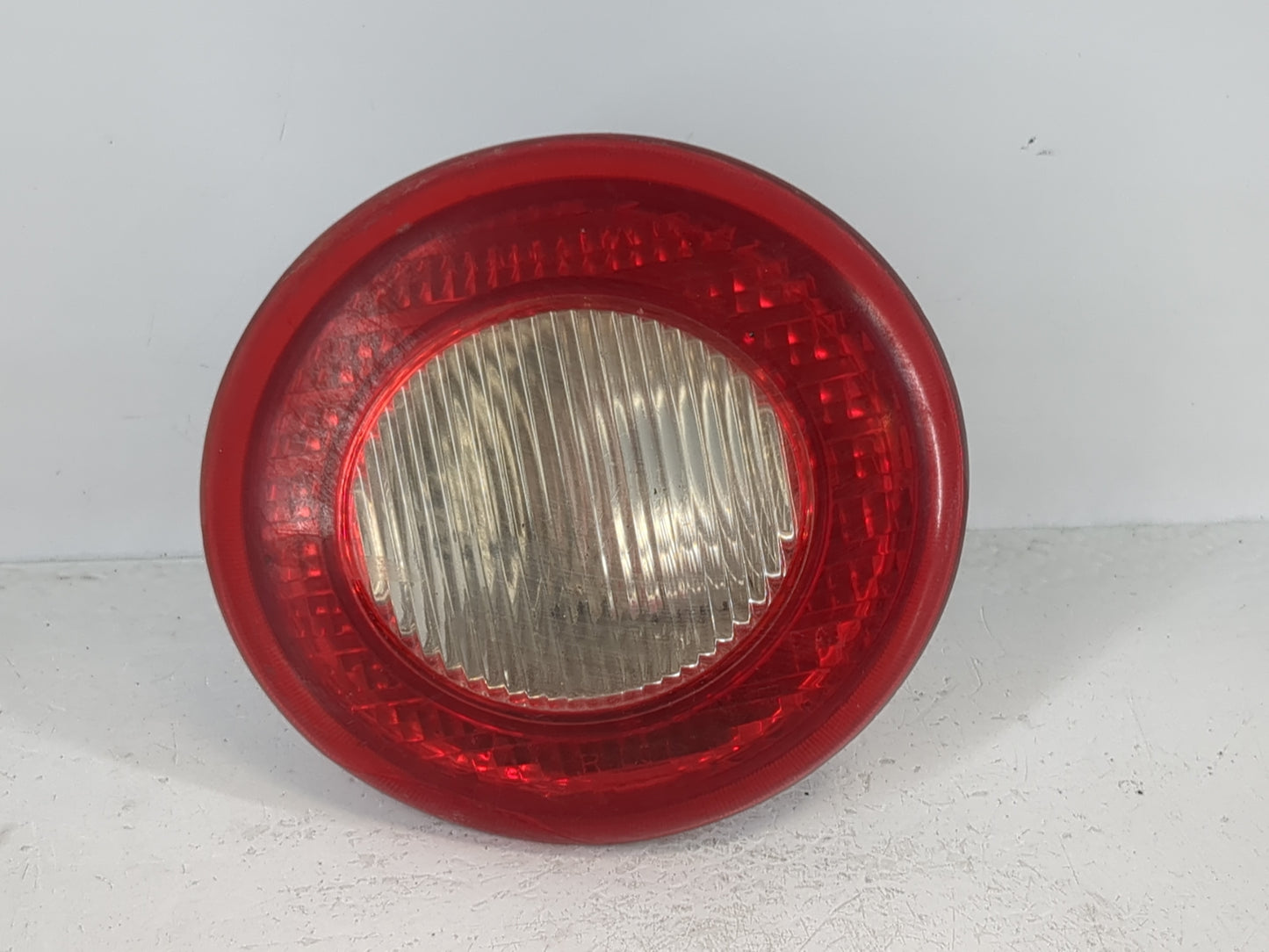 2006-2011 Chevrolet Hhr Tail Light Assembly Passenger Right OEM P/N:25863812 Fits Fits 2006 2007 2008 2009 2010 2011 OEM Use