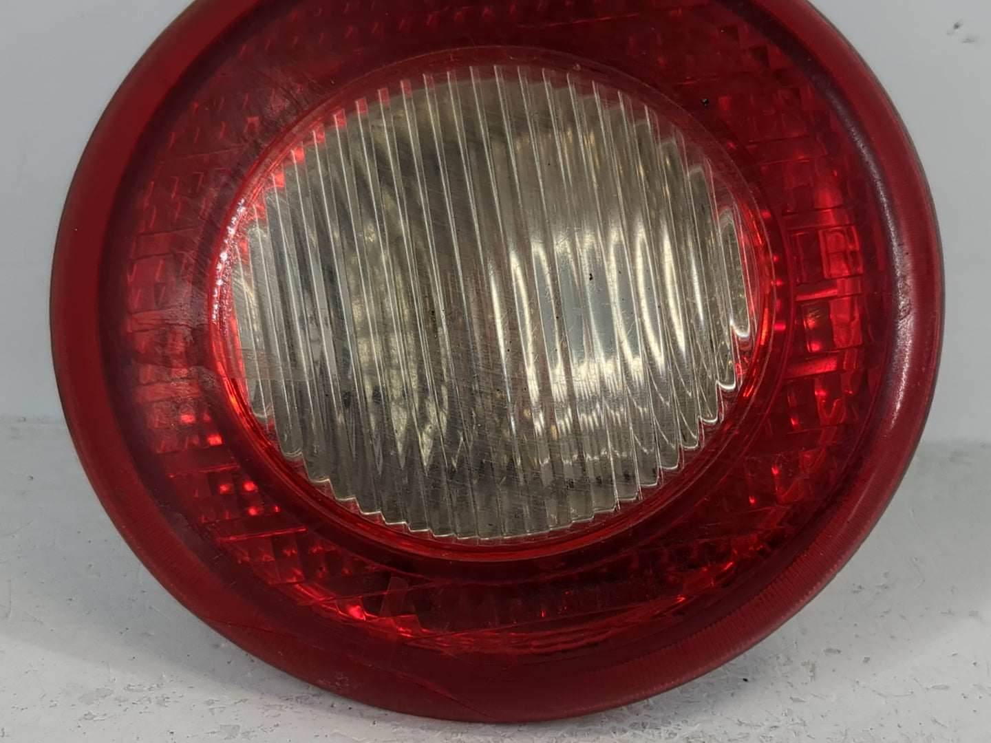 2006-2011 Chevrolet Hhr Tail Light Assembly Passenger Right OEM P/N:25863812 Fits Fits 2006 2007 2008 2009 2010 2011 OEM Use