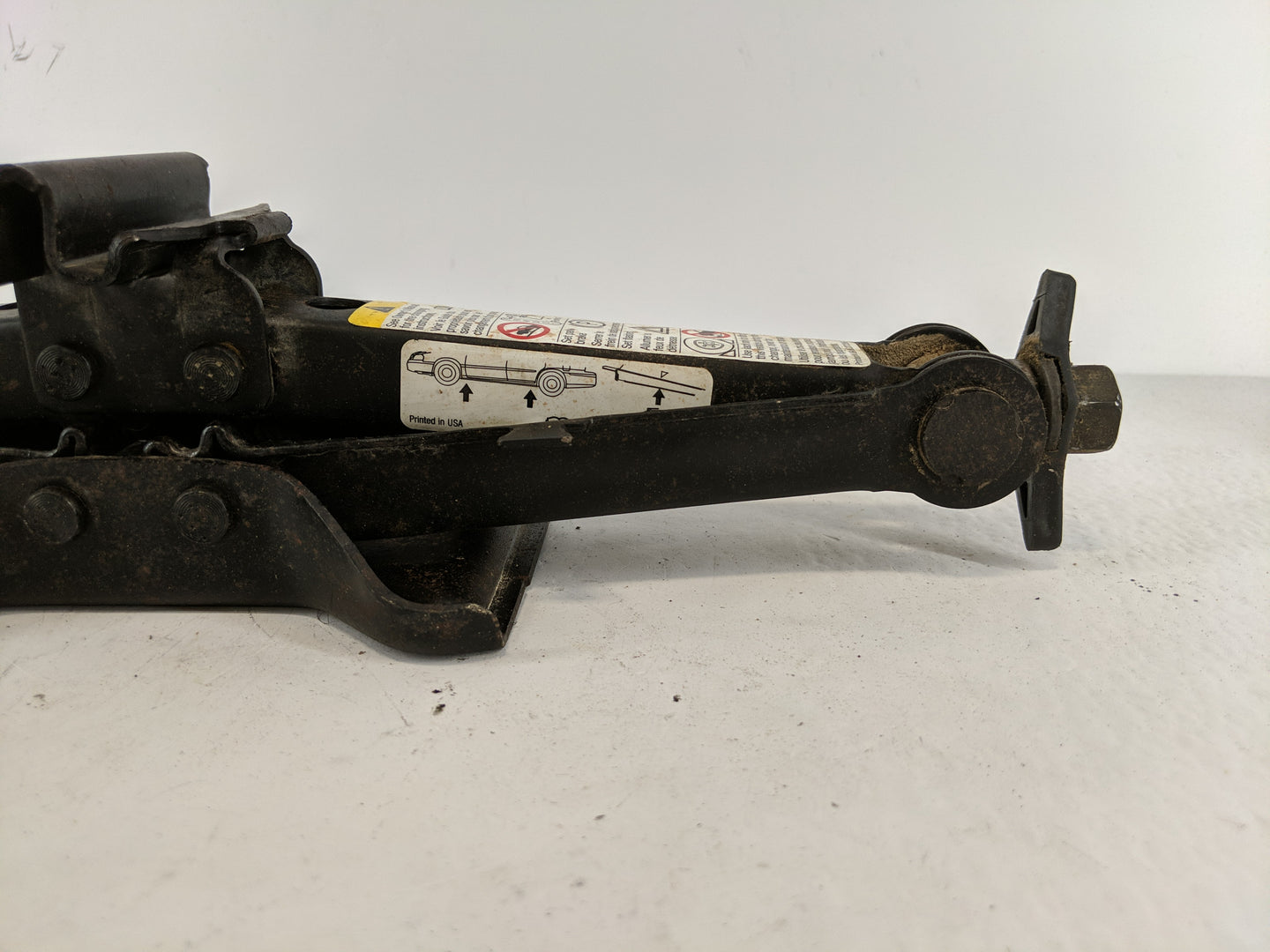 2008 Chevrolet Hhr Spare Scissor Car Jack - Oemusedautoparts1.com