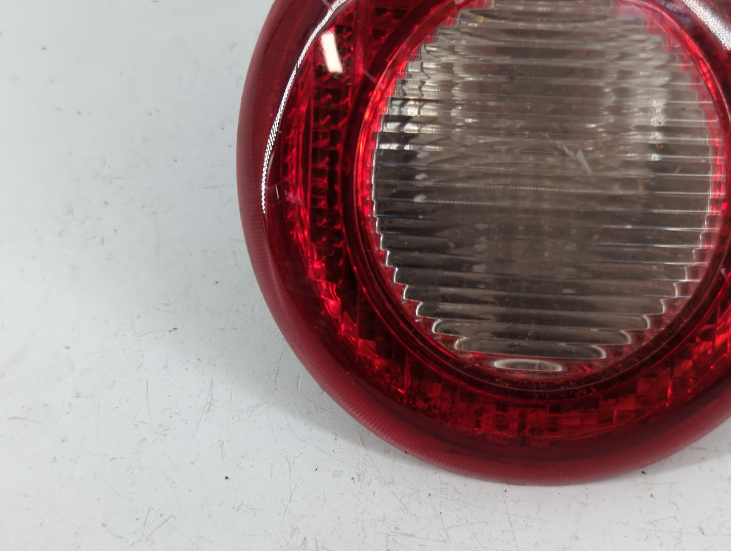 2006-2011 Chevrolet Hhr Tail Light Assembly Driver Left OEM P/N:25823016 Fits Fits 2006 2007 2008 2009 2010 2011 OEM Used Au
