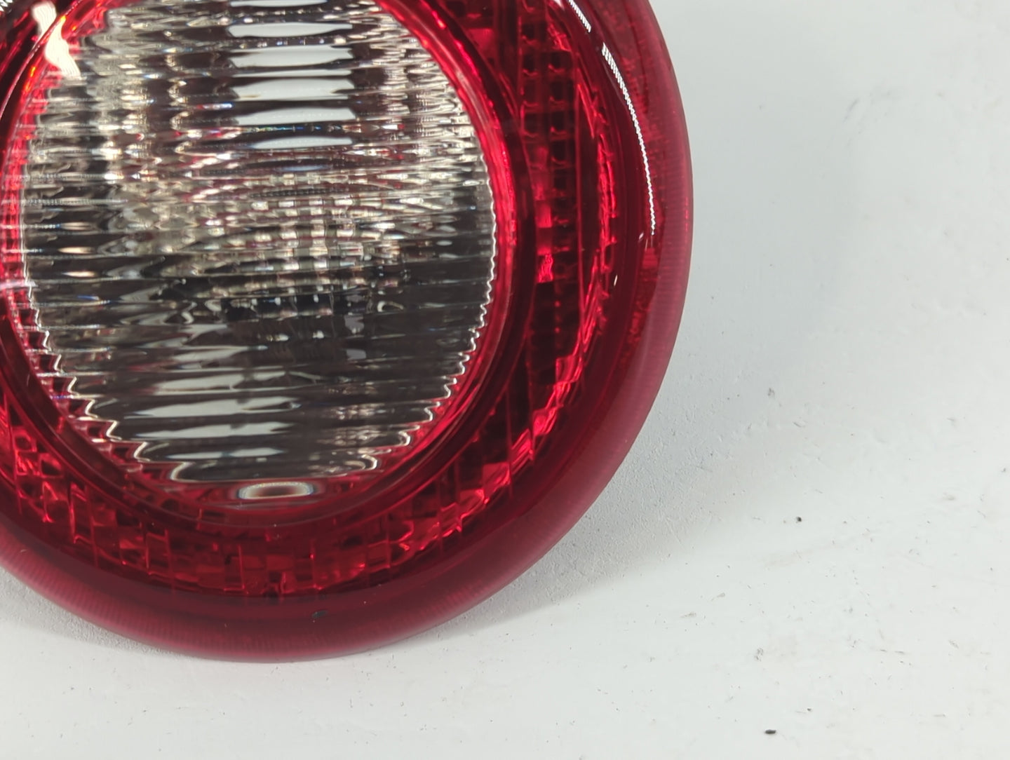 2006-2011 Chevrolet Hhr Tail Light Assembly Passenger Right OEM P/N:16532494 Fits Fits 2006 2007 2008 2009 2010 2011 OEM Use