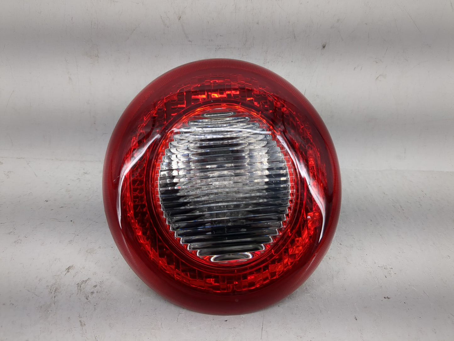 2006-2011 Chevrolet Hhr Tail Light Assembly Driver Left OEM P/N:16532493A Fits Fits 2006 2007 2008 2009 2010 2011 OEM Used A