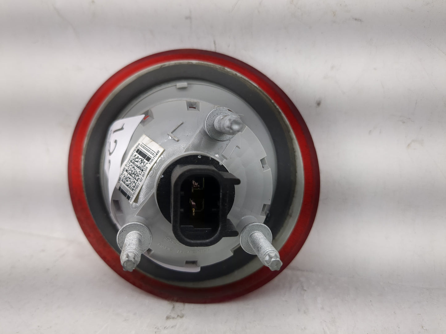 2006-2011 Chevrolet Hhr Tail Light Assembly Driver Left OEM P/N:16532493A Fits Fits 2006 2007 2008 2009 2010 2011 OEM Used A