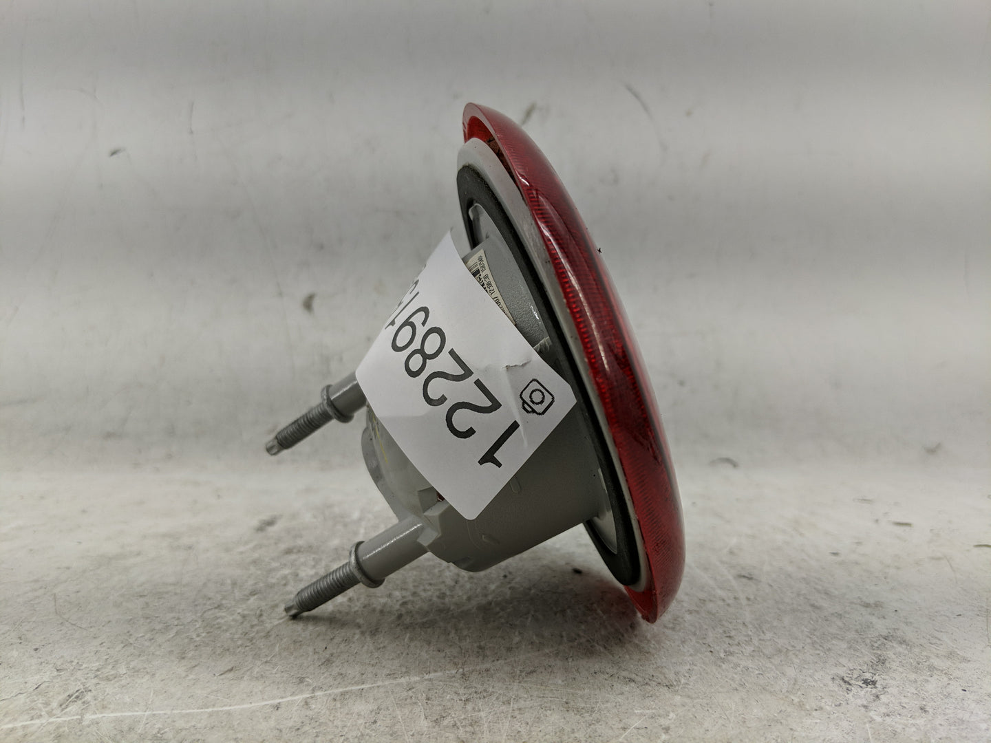 2006-2011 Chevrolet Hhr Tail Light Assembly Passenger Right OEM P/N:16532494 Fits Fits 2006 2007 2008 2009 2010 2011 OEM Use