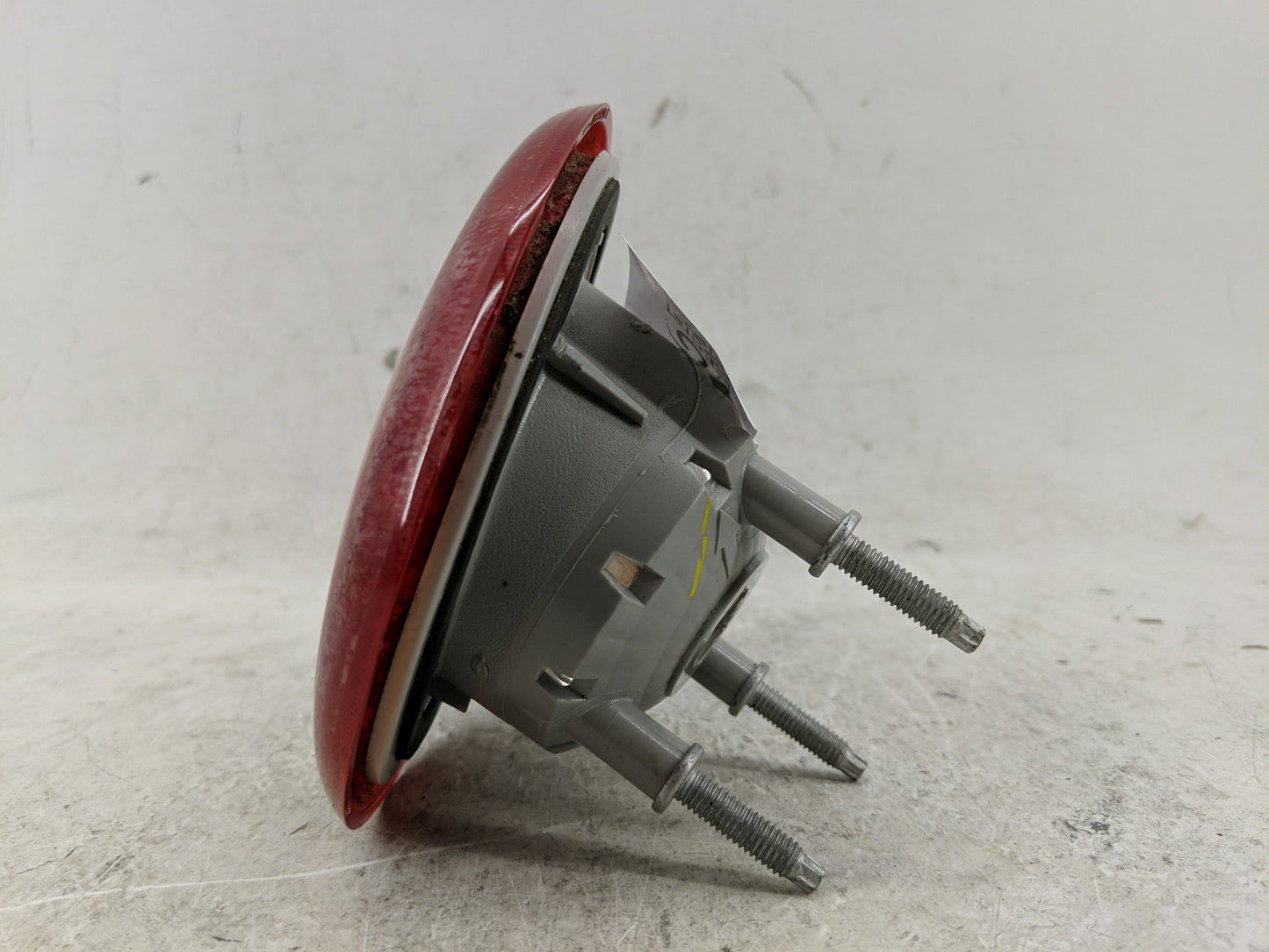 2006-2011 Chevrolet Hhr Tail Light Assembly Passenger Right OEM P/N:16532494 Fits Fits 2006 2007 2008 2009 2010 2011 OEM Use