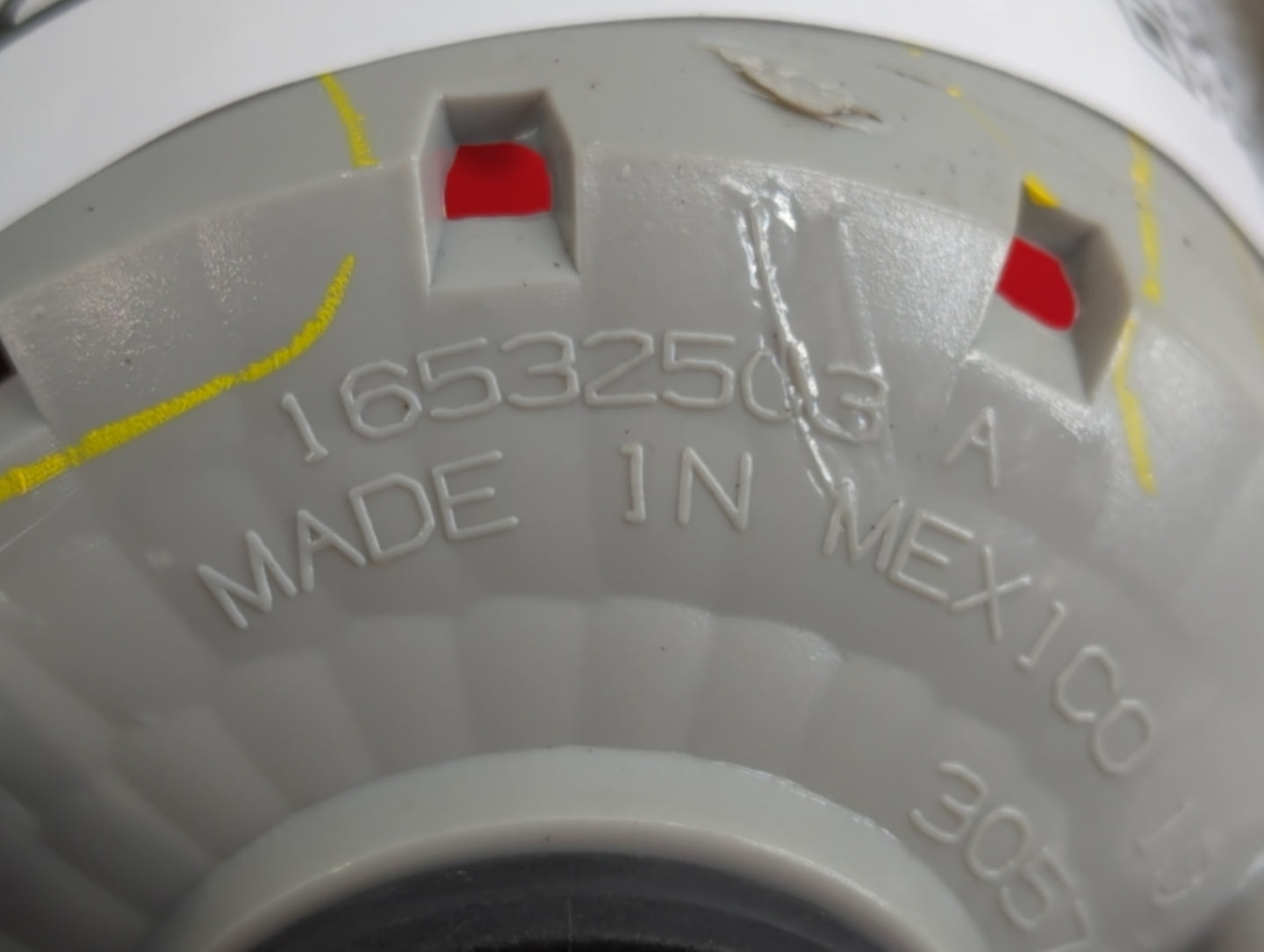 2006-2011 Chevrolet Hhr Tail Light Assembly Driver Left OEM P/N:16532503 A Fits Fits 2006 2007 2008 2009 2010 2011 OEM Used 