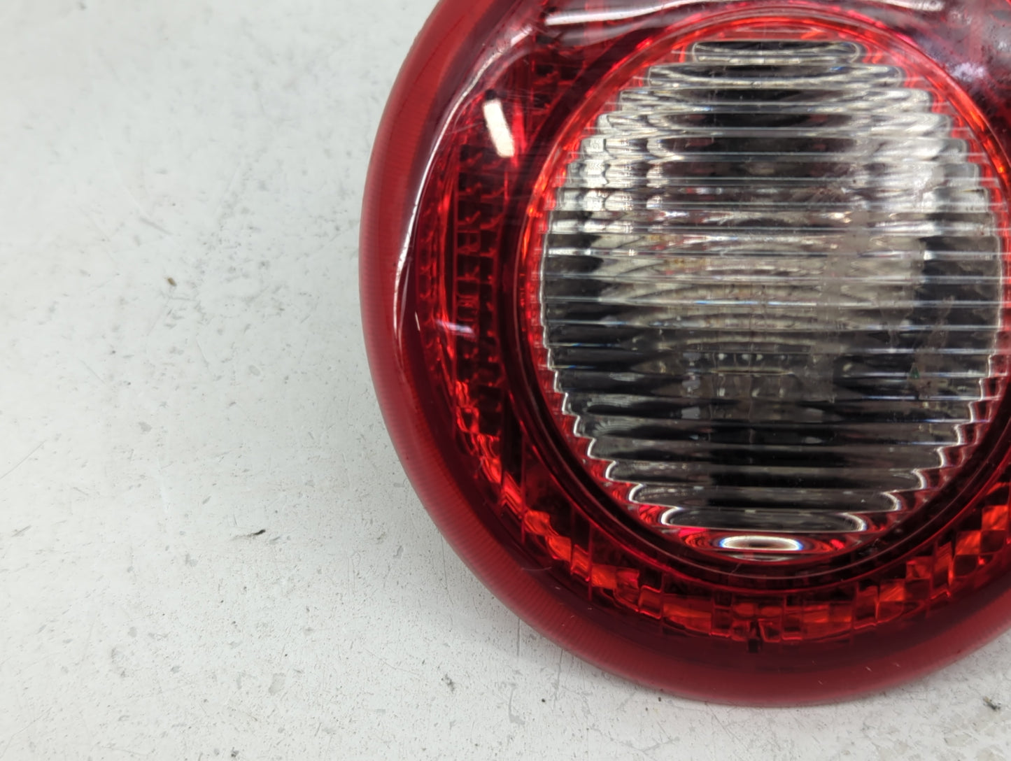 2006-2011 Chevrolet Hhr Tail Light Assembly Driver Left OEM P/N:16532493 A Fits Fits 2006 2007 2008 2009 2010 2011 OEM Used 