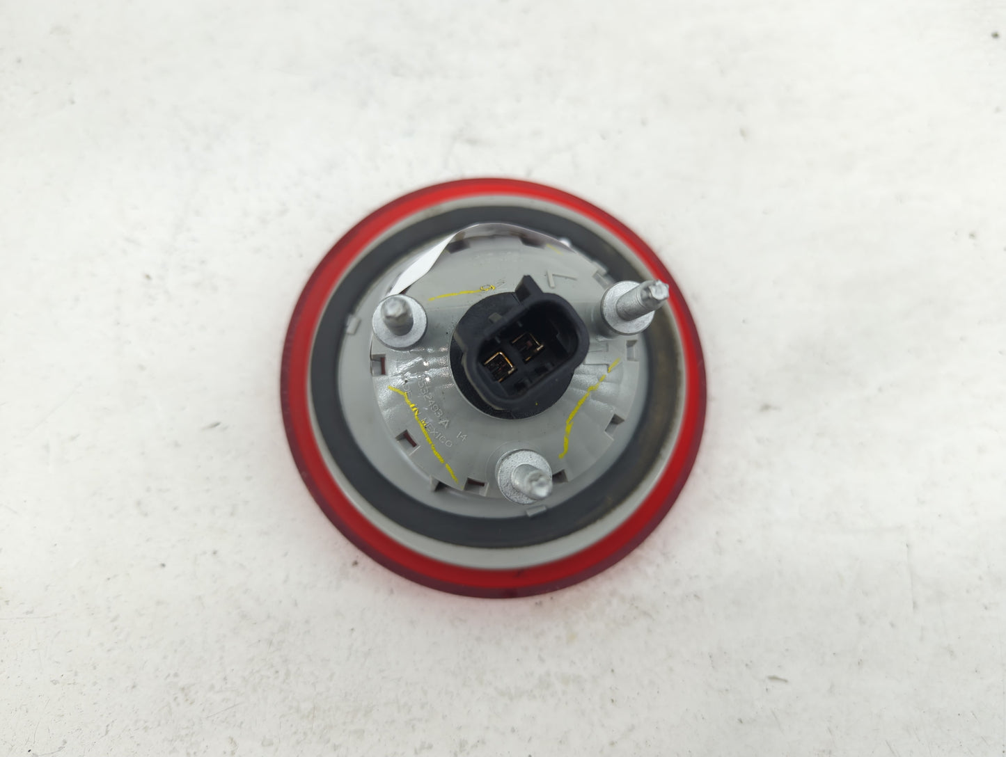 2006-2011 Chevrolet Hhr Tail Light Assembly Driver Left OEM P/N:16532493 A Fits Fits 2006 2007 2008 2009 2010 2011 OEM Used 