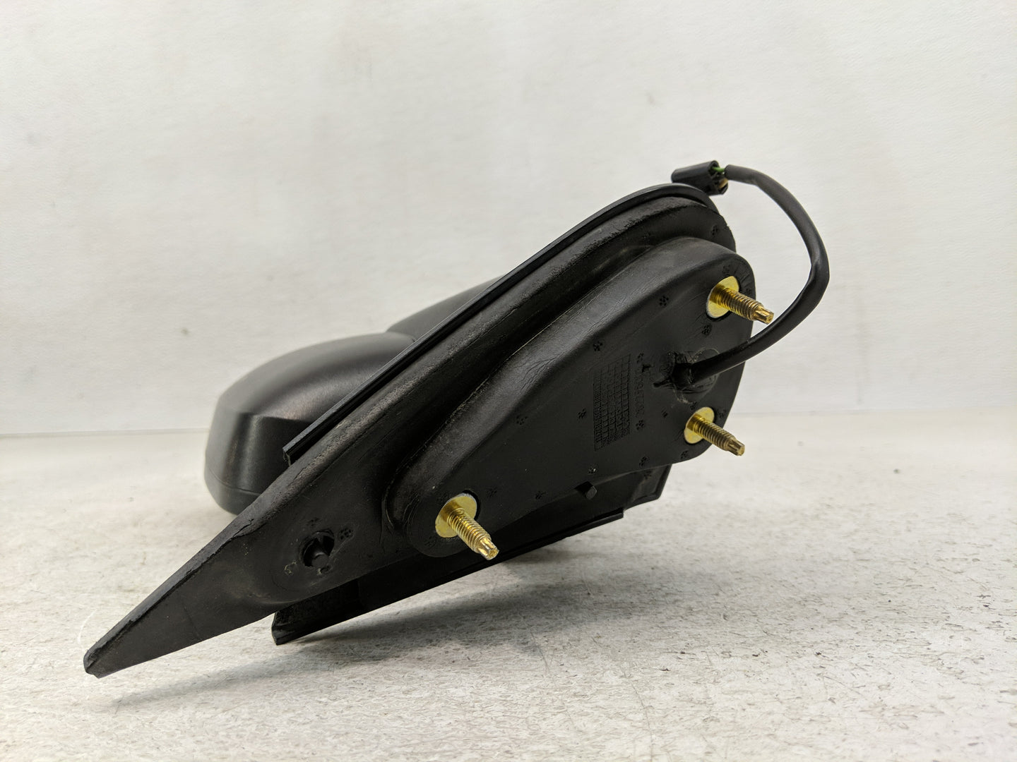 2006-2011 Chevrolet Hhr Driver Side View Mirror - Left Door Mirror OEM Used - Oemusedautoparts1.com