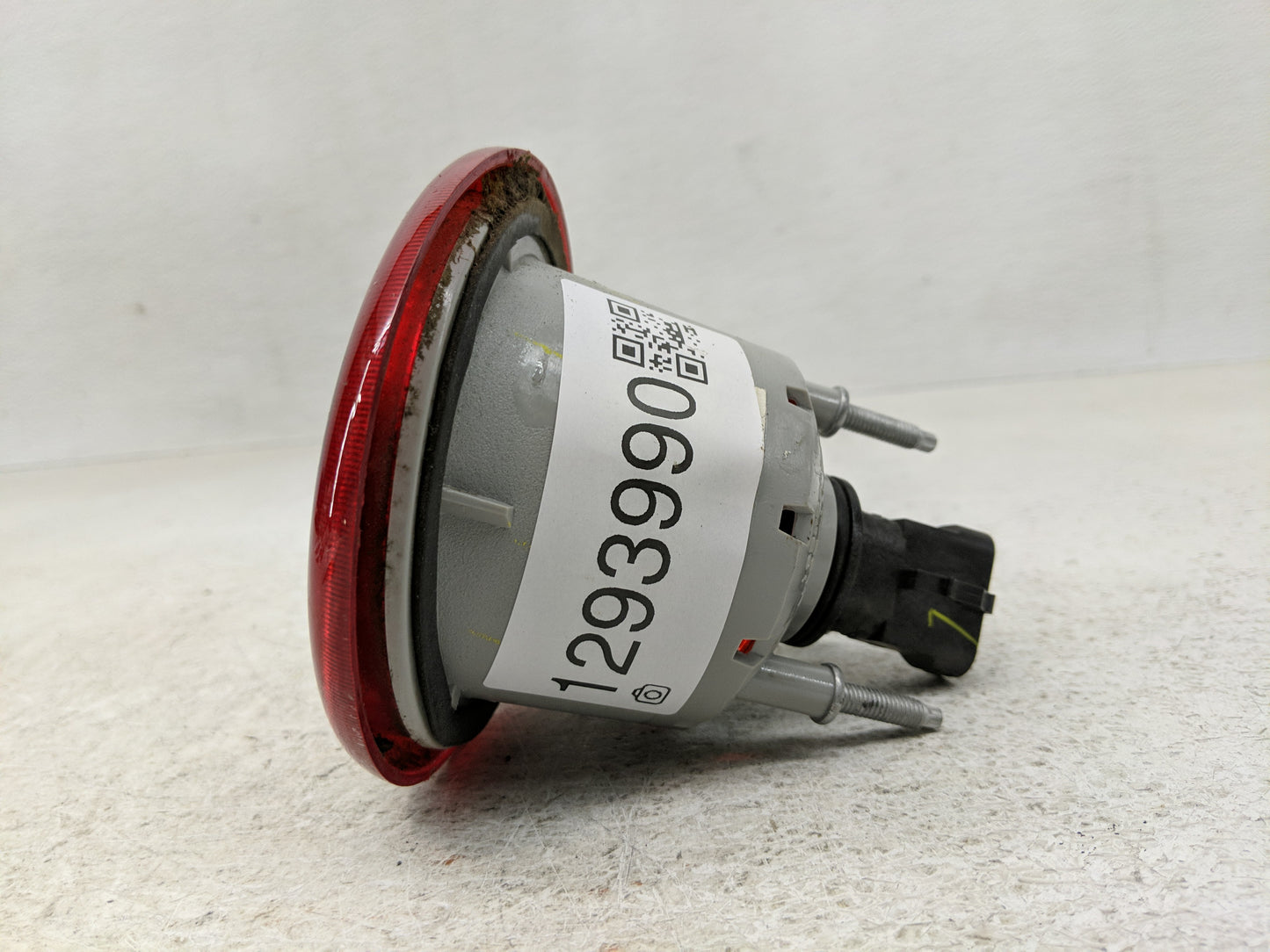 2006-2011 Chevrolet Hhr Tail Light Assembly Driver Left OEM Fits Fits 2006 2007 2008 2009 2010 2011 OEM Used Auto Parts - Oe