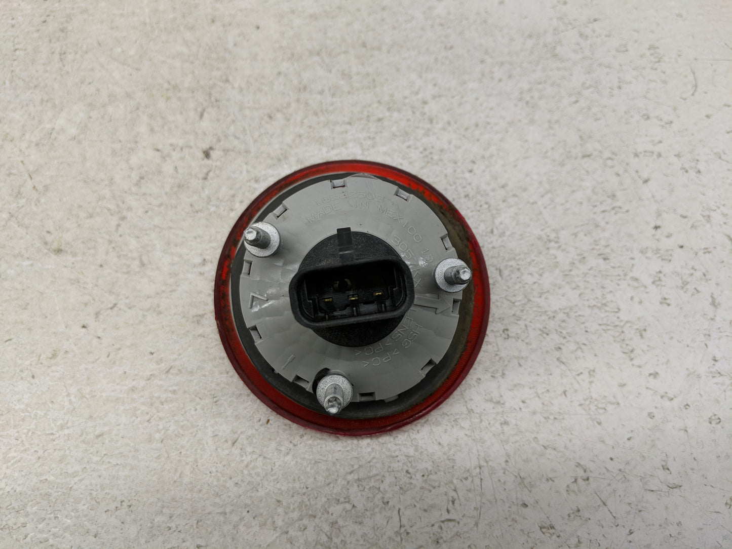 2006-2011 Chevrolet Hhr Tail Light Assembly Driver Left OEM Fits Fits 2006 2007 2008 2009 2010 2011 OEM Used Auto Parts - Oe