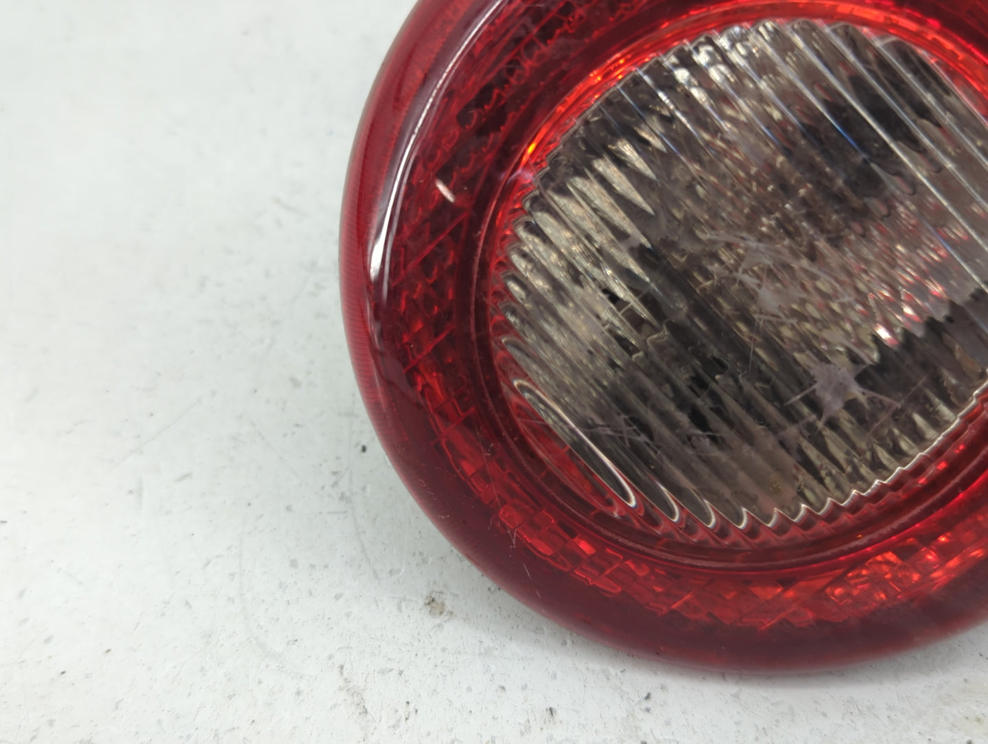2006-2011 Chevrolet Hhr Tail Light Assembly Driver Left OEM P/N:15875406 A11 Fits Fits 2006 2007 2008 2009 2010 2011 OEM Use