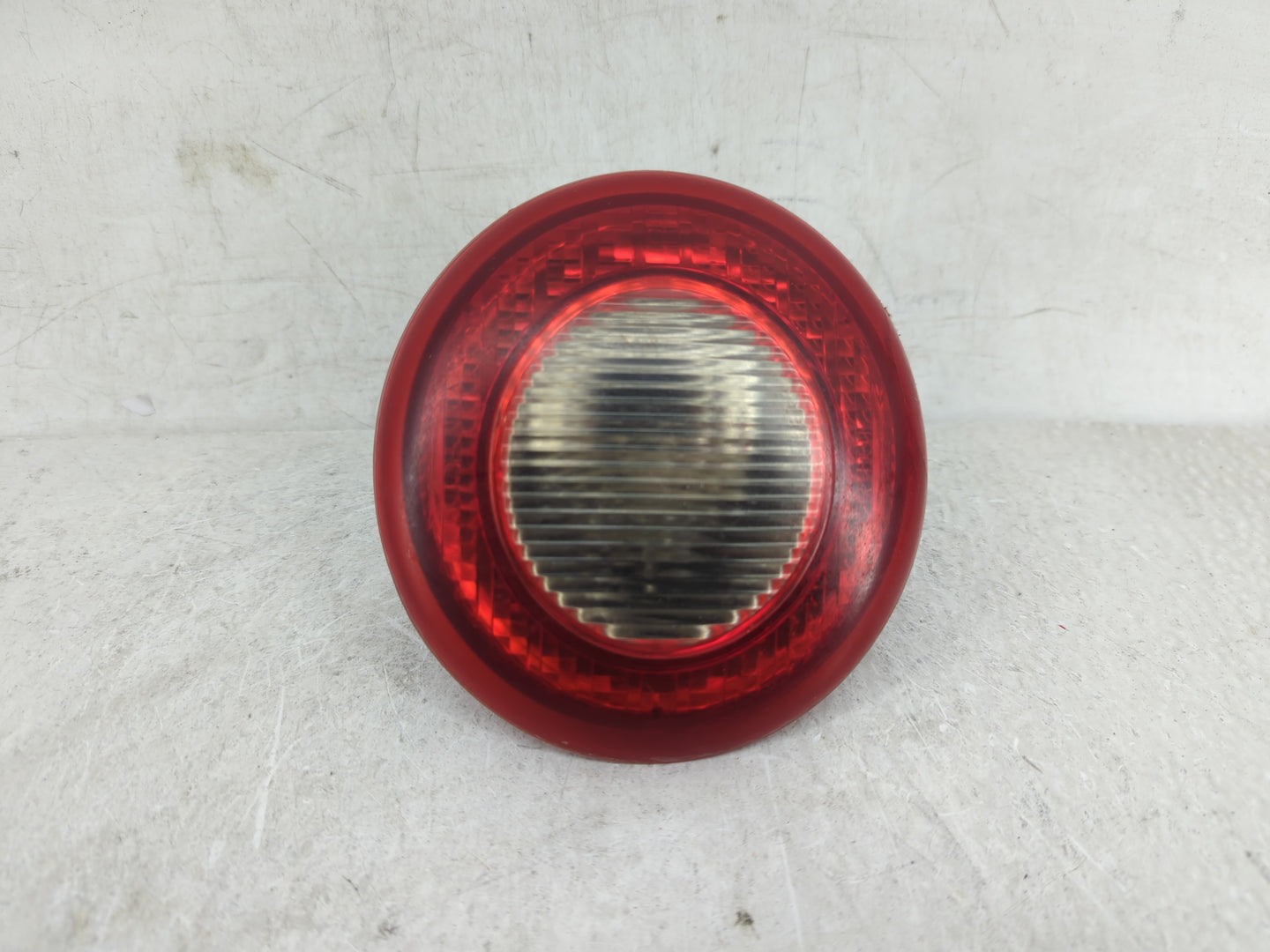 2006-2011 Chevrolet Hhr Tail Light Assembly Passenger Right OEM P/N:16532494 A Fits Fits 2006 2007 2008 2009 2010 2011 OEM U