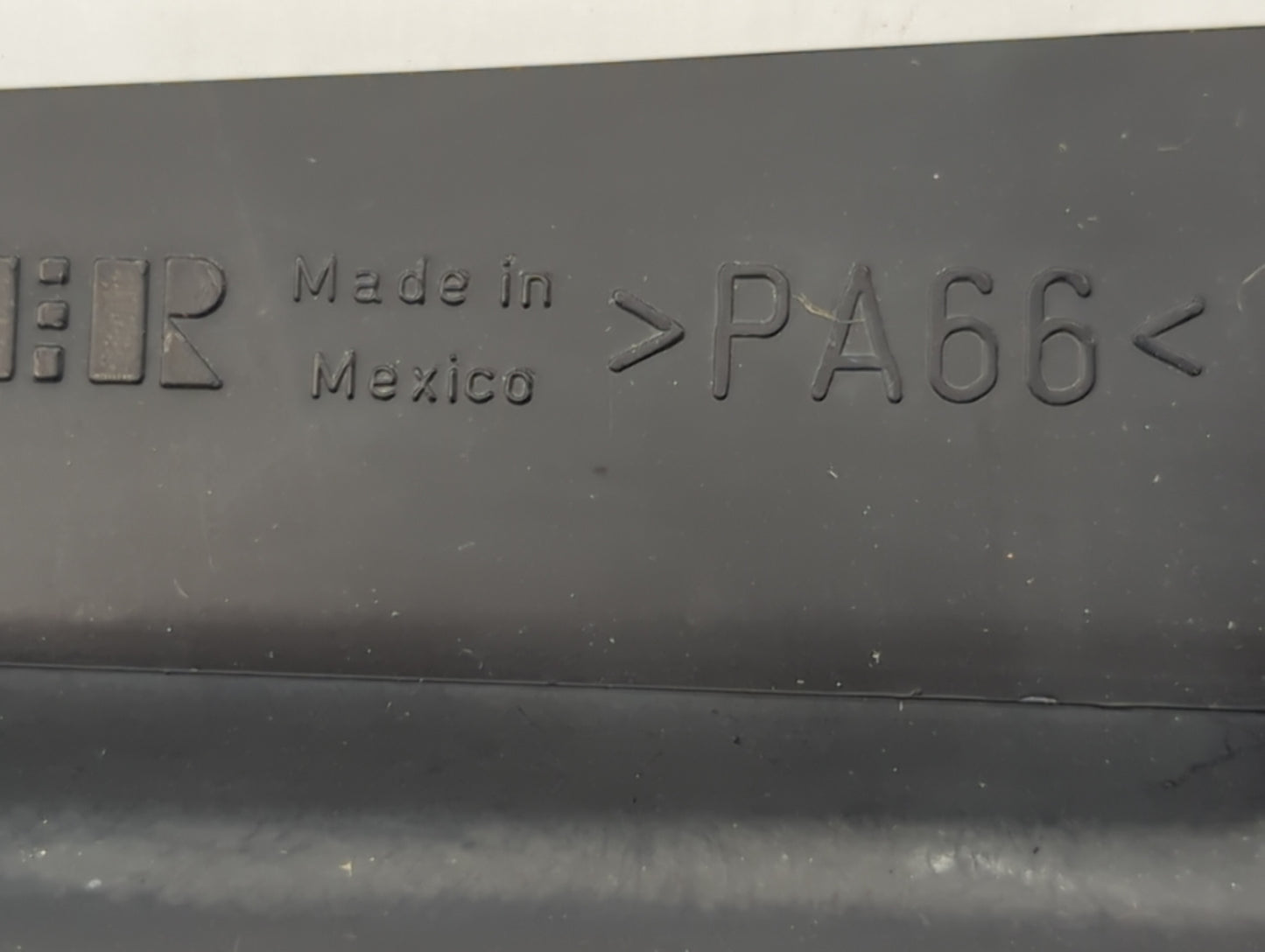 2008 Chevrolet Hhr Fuel Vapor Charcoal Canister 1389924 - Oemusedautoparts1.com
