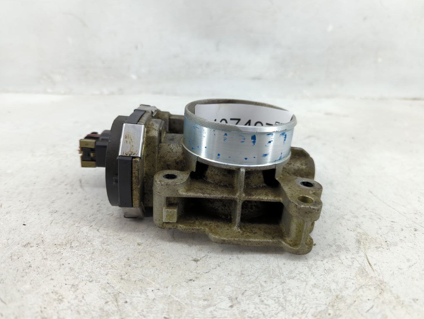 2008-2011 Chevrolet Hhr Throttle Body P/N:12616668 Fits Fits 2007 2008 2009 2010 2011 2012 OEM Used Auto Parts - Oemusedauto