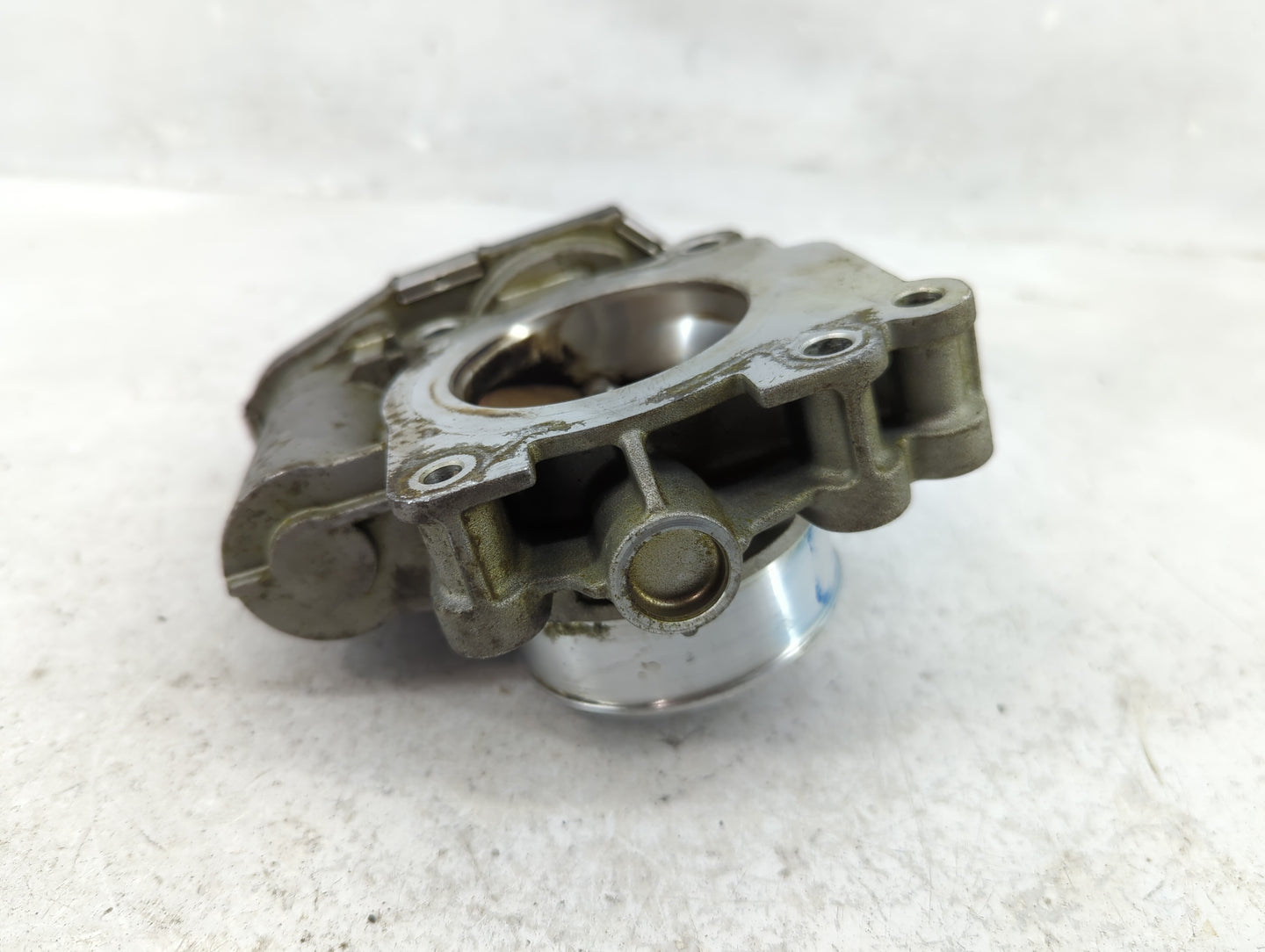 2008-2011 Chevrolet Hhr Throttle Body P/N:12616668 Fits Fits 2007 2008 2009 2010 2011 2012 OEM Used Auto Parts - Oemusedauto
