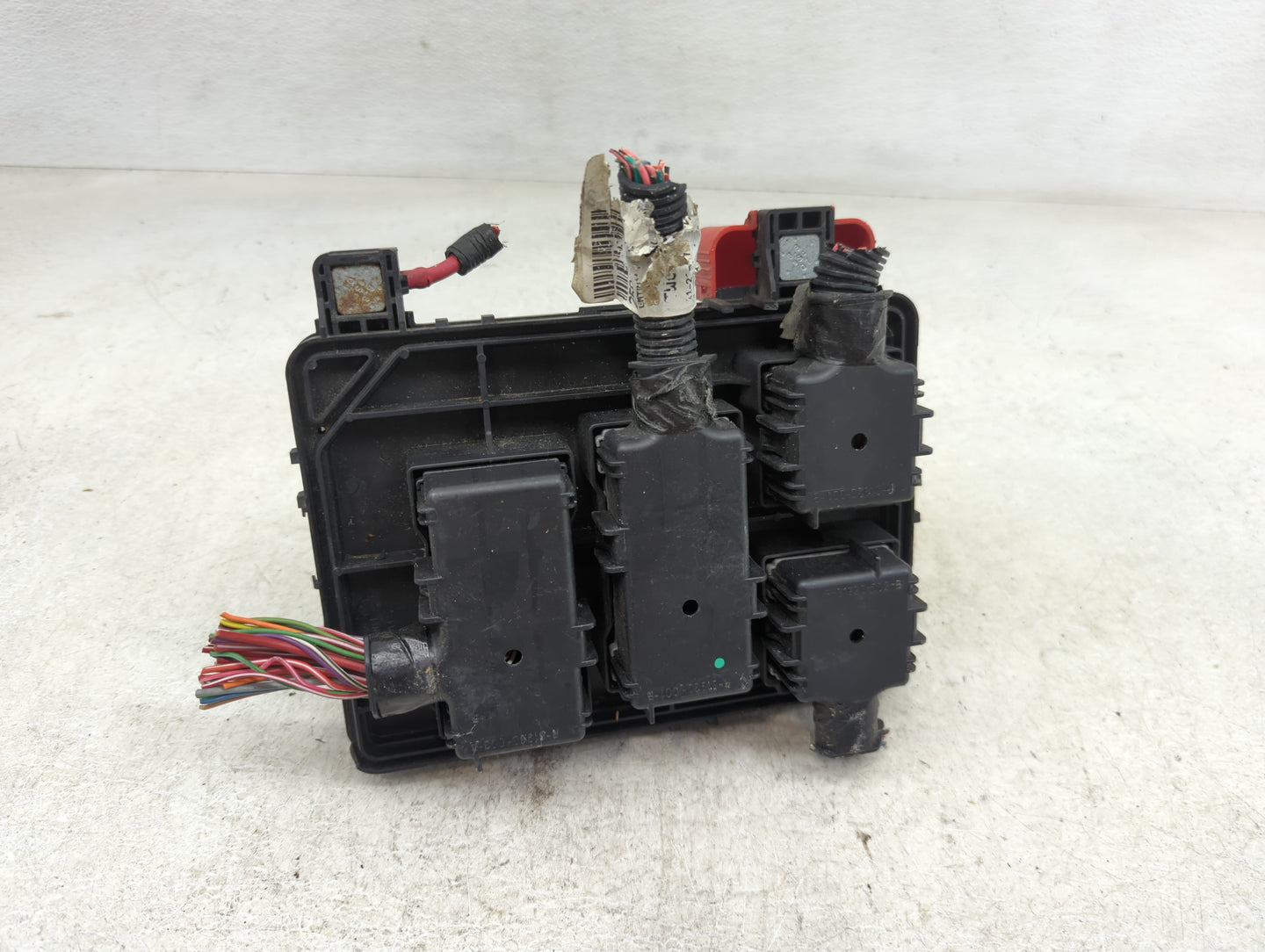 2008 Chevrolet Hhr Fusebox Fuse Box Panel Relay Module P/N:15913674 Fits OEM Used Auto Parts - Oemusedautoparts1.com