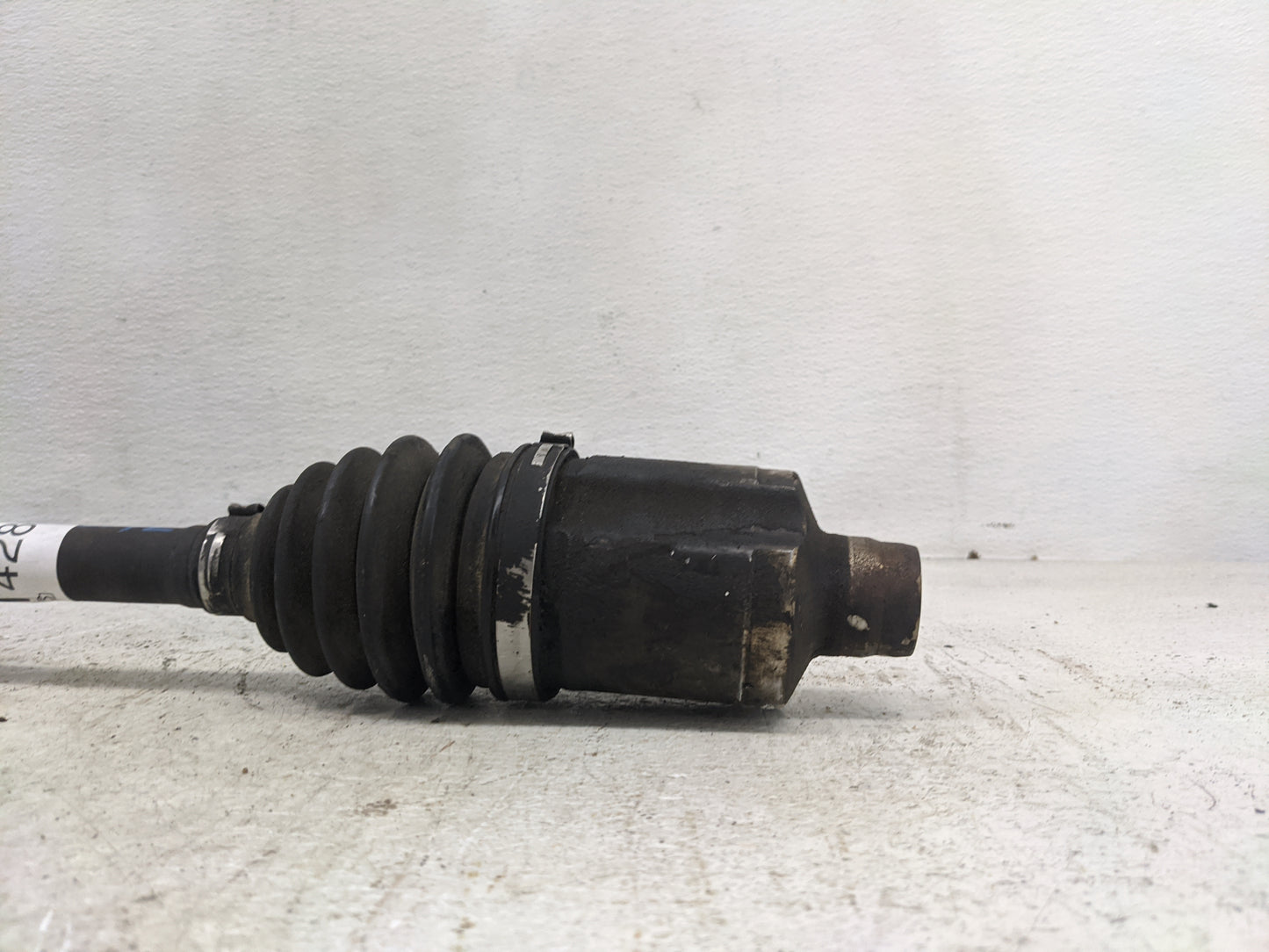 2006-2011 Chevrolet Hhr Axle Shaft Front Driver Cv C/v - Oemusedautoparts1.com