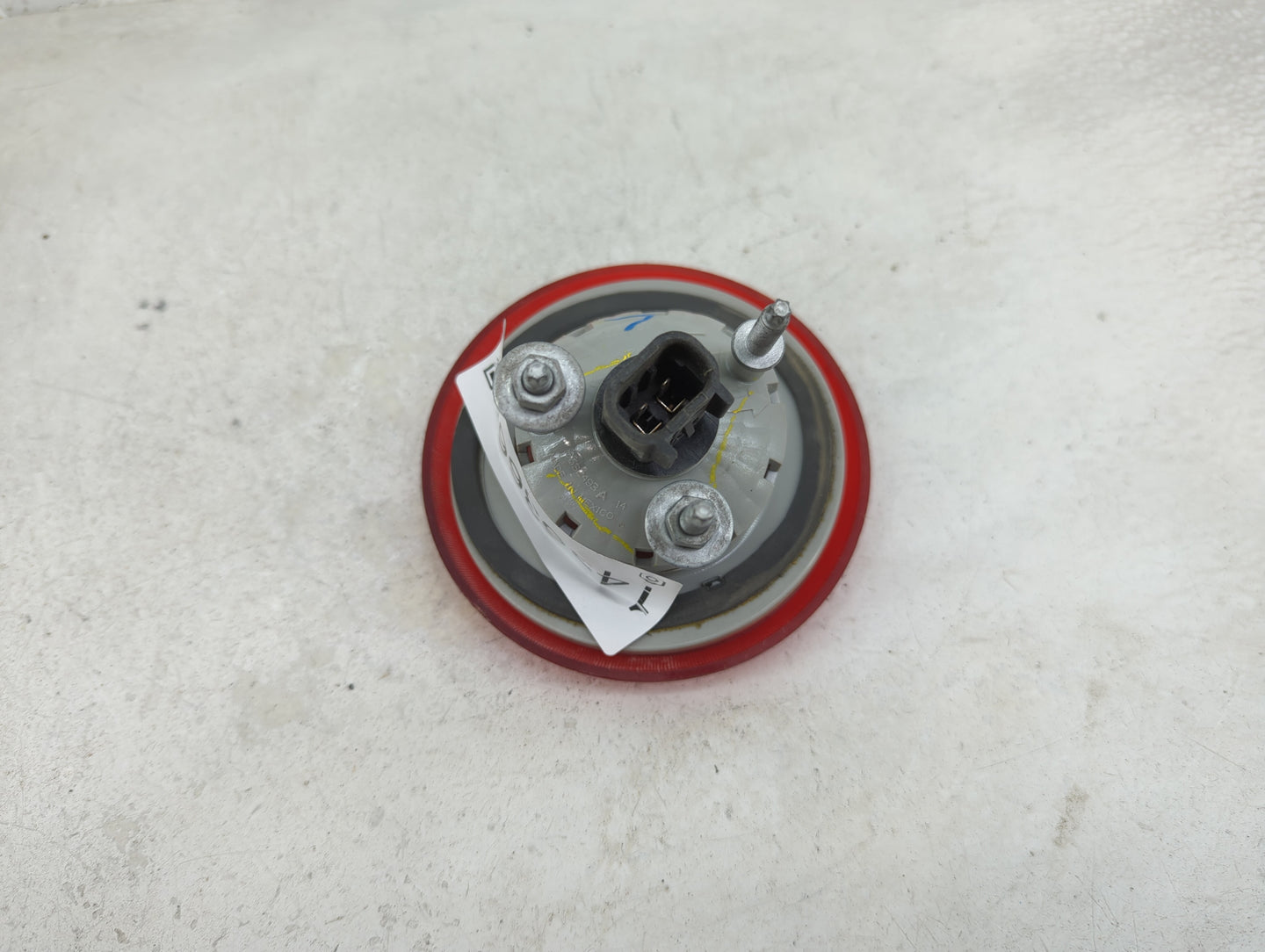 2006-2011 Chevrolet Hhr Tail Light Assembly Driver Left OEM Fits Fits 2006 2007 2008 2009 2010 2011 OEM Used Auto Parts - Oe