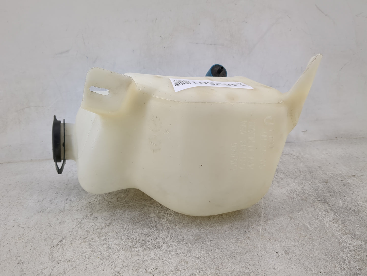 2006-2011 Chevrolet Hhr Windshield Washer Fluid Reservoir Bottle 1482501 - Oemusedautoparts1.com