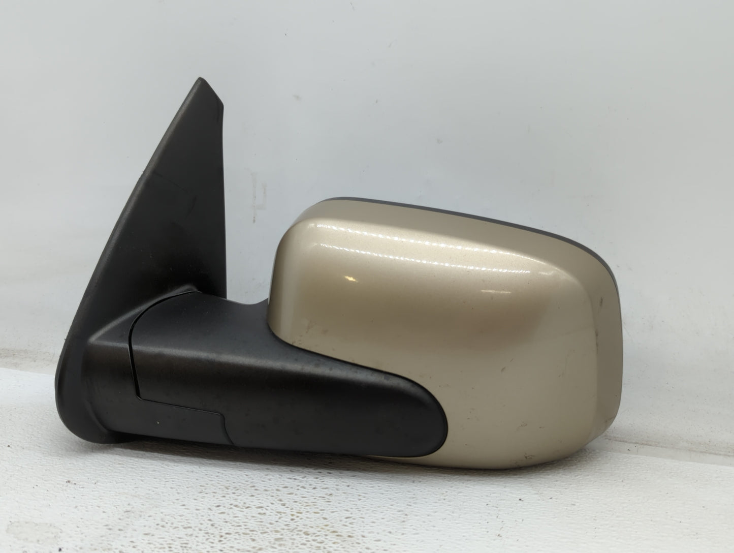 2007-2011 Chevrolet Hhr Driver Side View Mirror - Left Door Mirror OEM Used - Oemusedautoparts1.com