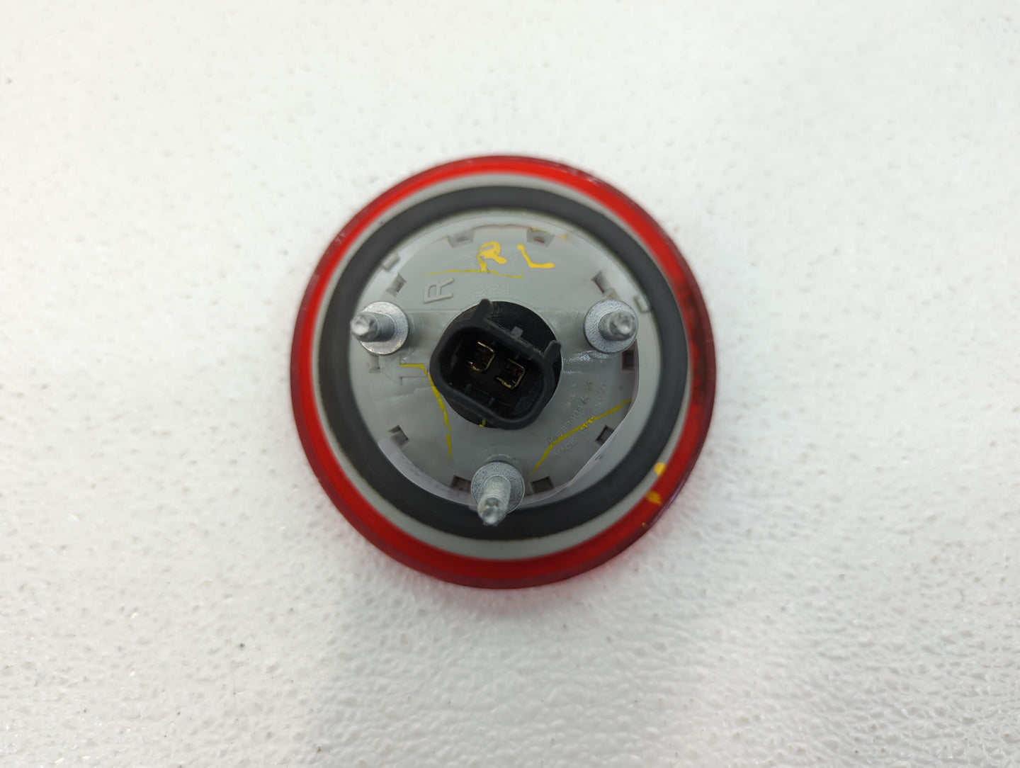 2006-2011 Chevrolet Hhr Tail Light Assembly Passenger Right OEM P/N:15875484 25863812 Fits Fits 2006 2007 2008 2009 2010 201