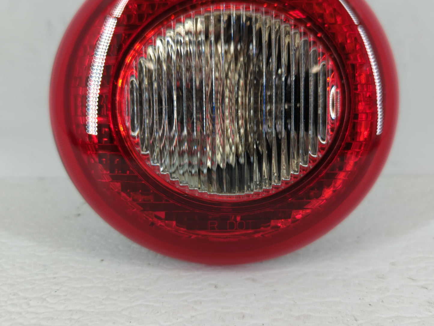 2006-2011 Chevrolet Hhr Tail Light Assembly Driver Left OEM P/N:1582182 16532493 Fits Fits 2006 2007 2008 2009 2010 2011 OEM