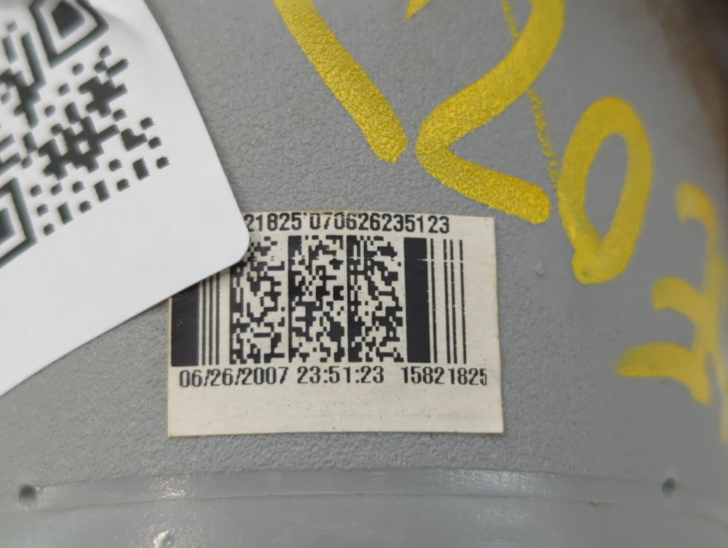 2006-2011 Chevrolet Hhr Tail Light Assembly Driver Left OEM P/N:15821825 22727298 Fits Fits 2006 2007 2008 2009 2010 2011 OE