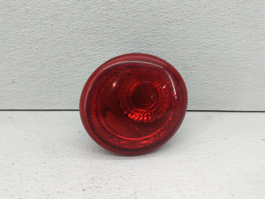 2006-2011 Chevrolet Hhr Tail Light Assembly Passenger Right OEM P/N:15821824 Fits Fits 2006 2007 2008 2009 2010 2011 OEM Use
