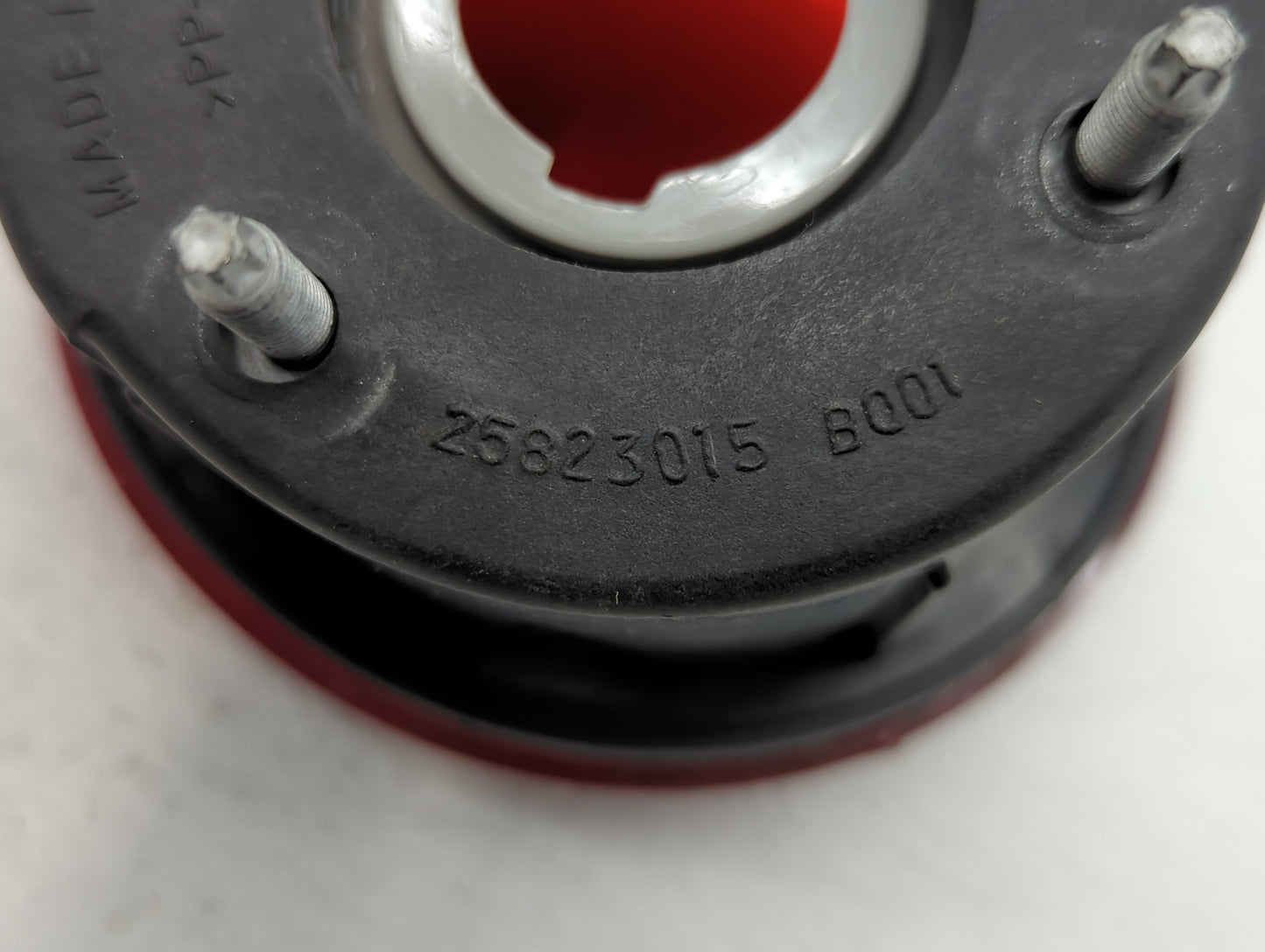 2006-2011 Chevrolet Hhr Tail Light Assembly Passenger Right OEM P/N:15821824 Fits Fits 2006 2007 2008 2009 2010 2011 OEM Use