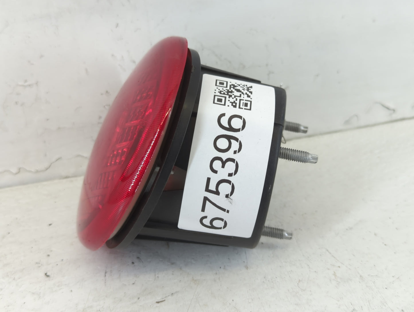 2006-2011 Chevrolet Hhr Tail Light Assembly Passenger Right OEM P/N:25823015 Fits Fits 2006 2007 2008 2009 2010 2011 OEM Use