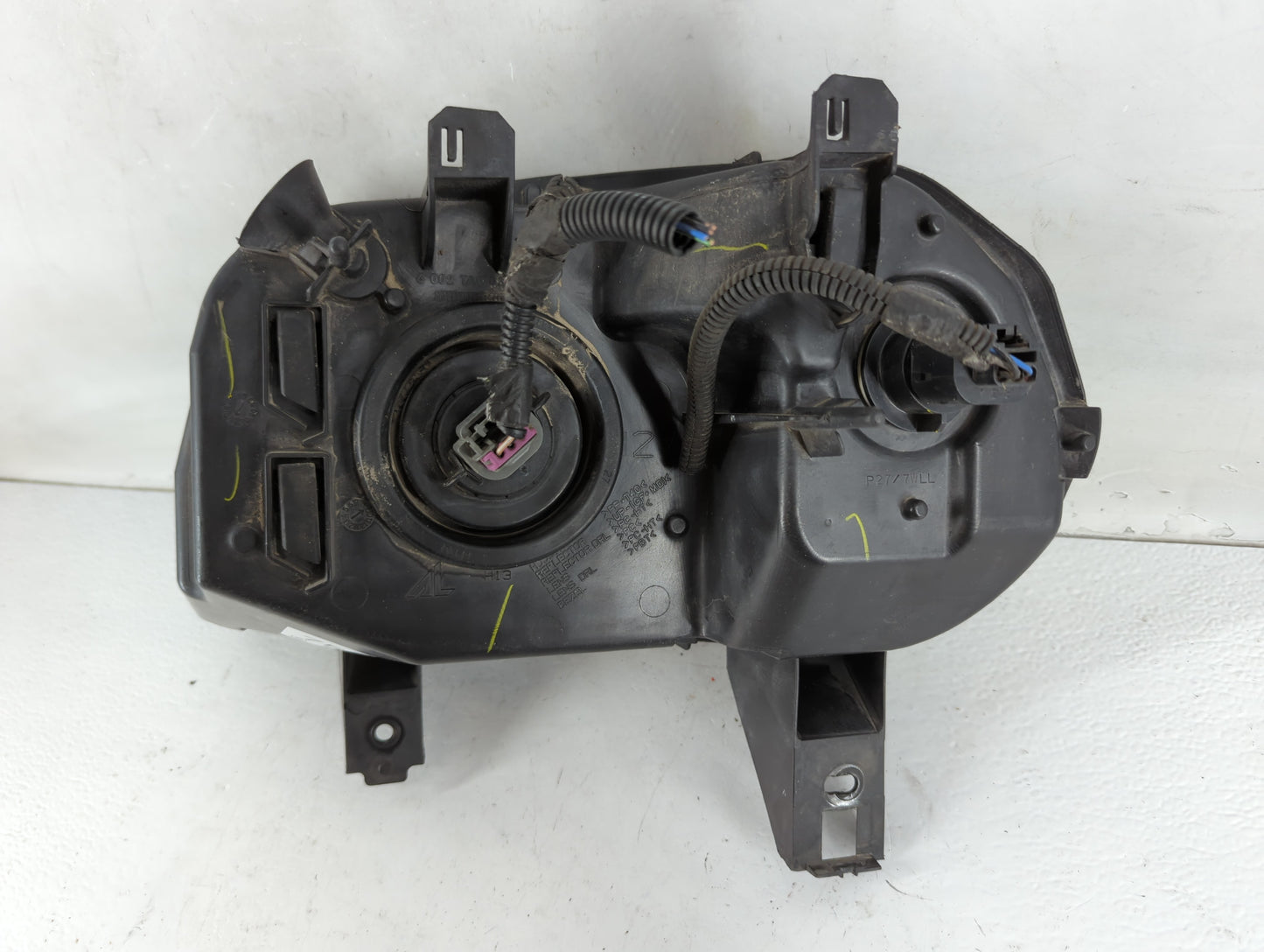 2006-2011 Chevrolet Hhr Passenger Right Oem Head Light Headlight Lamp - Oemusedautoparts1.com