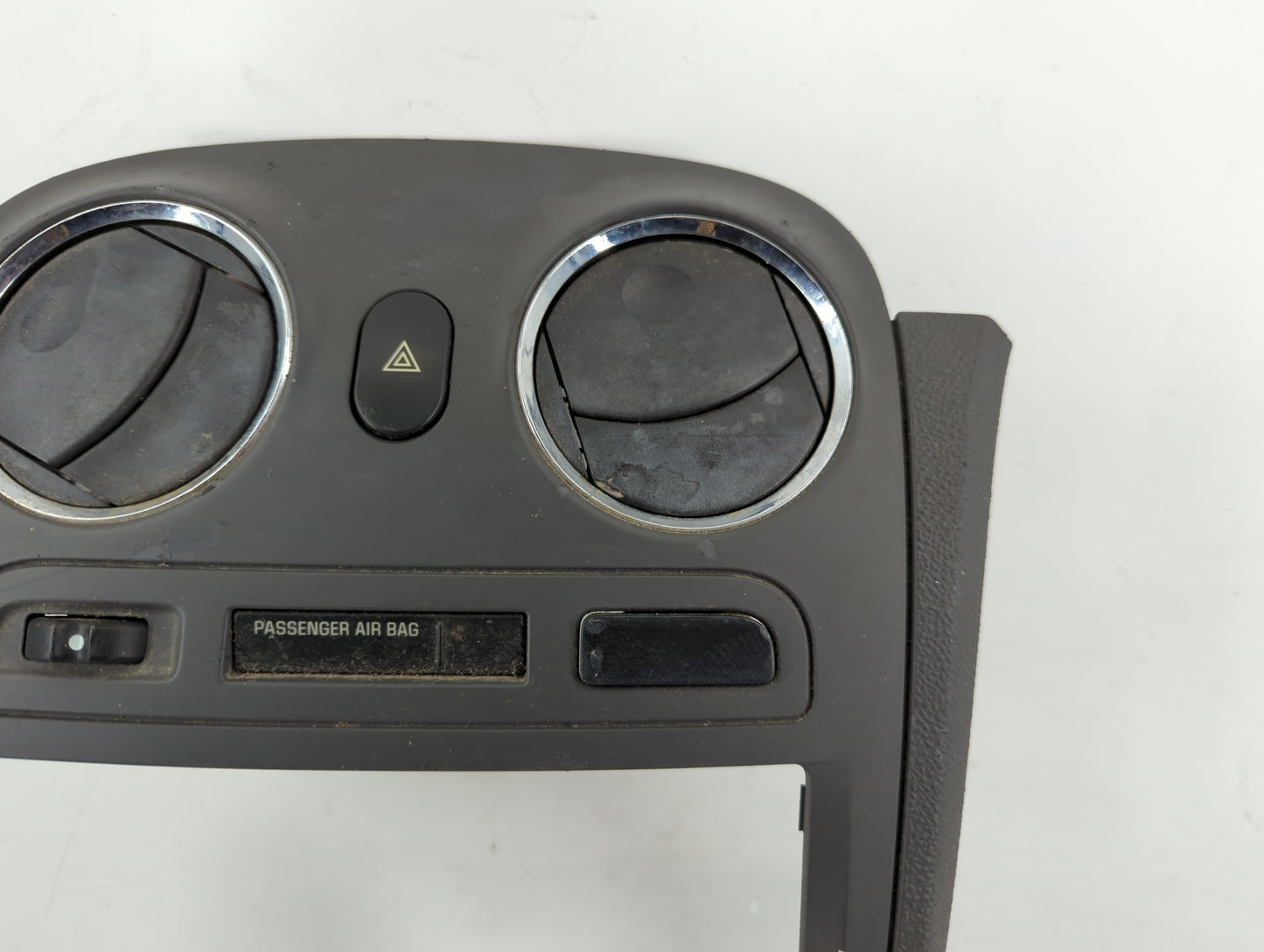 2006-2011 Chevrolet Hhr Air Bag Driver Left Steering Wheel Mounted - Oemusedautoparts1.com