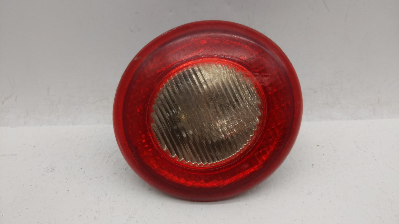 2008 Chevrolet Hhr Tail Light Assembly Passenger Right OEM P/N:25823015 15875484 Fits Fits 2006 2007 2009 2010 2011 OEM Used