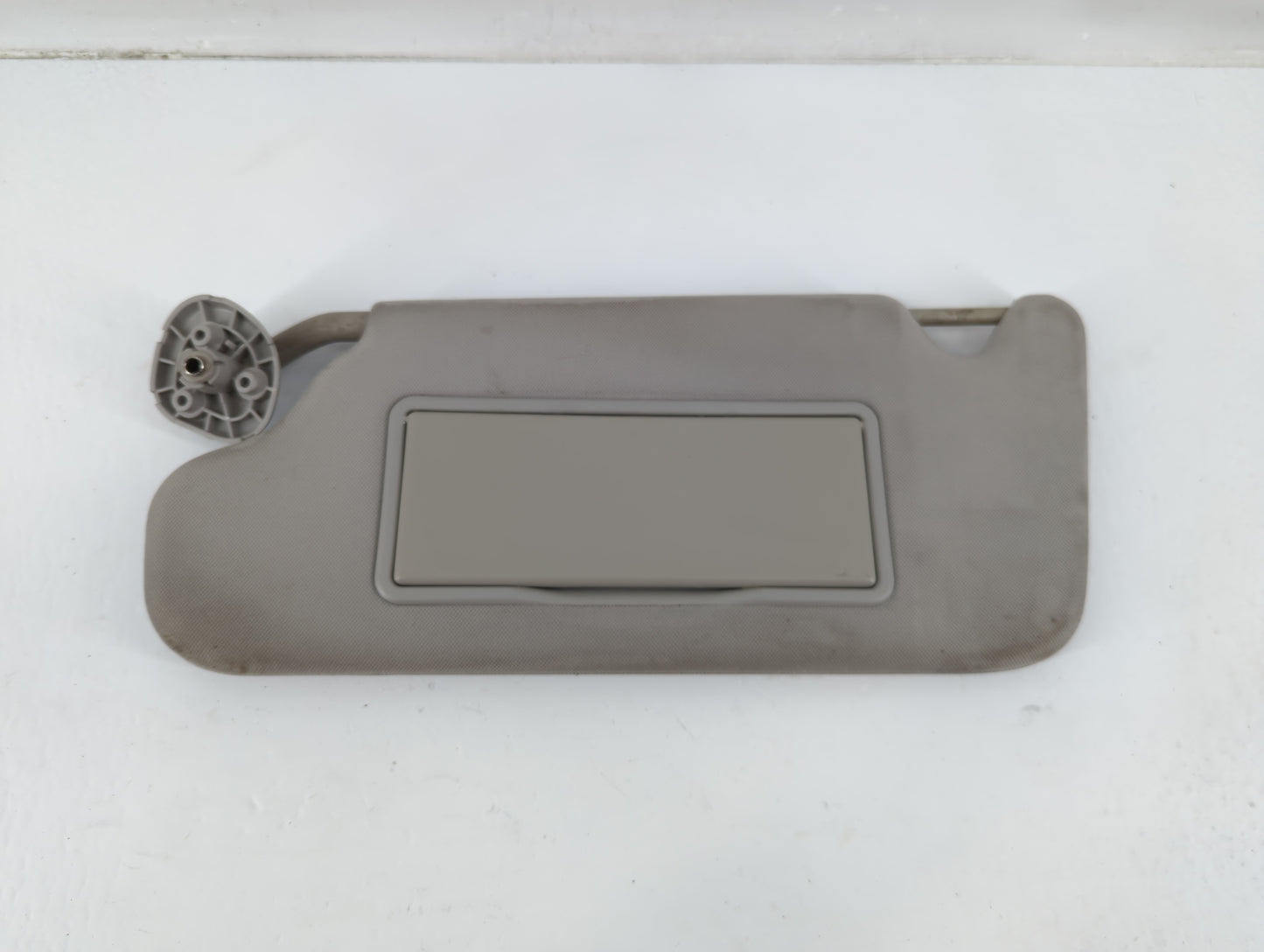 2006-2016 Chevrolet Impala Sun Visor Shade Replacement Driver Left Mirror Fits OEM Used Auto Parts - Oemusedautoparts1.com