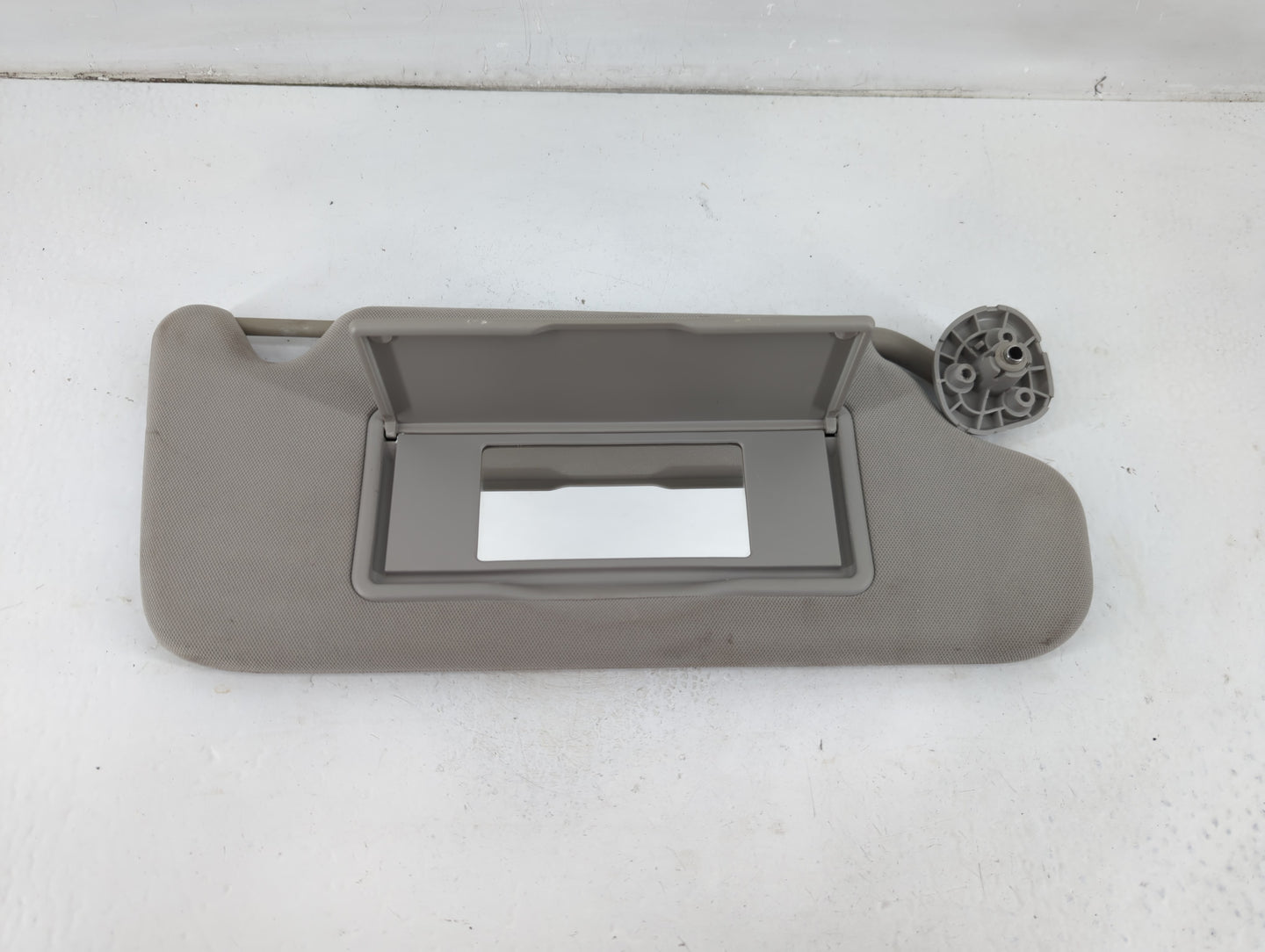 2006-2016 Chevrolet Impala Sun Visor Shade Replacement Passenger Right Mirror Fits OEM Used Auto Parts - Oemusedautoparts1.c