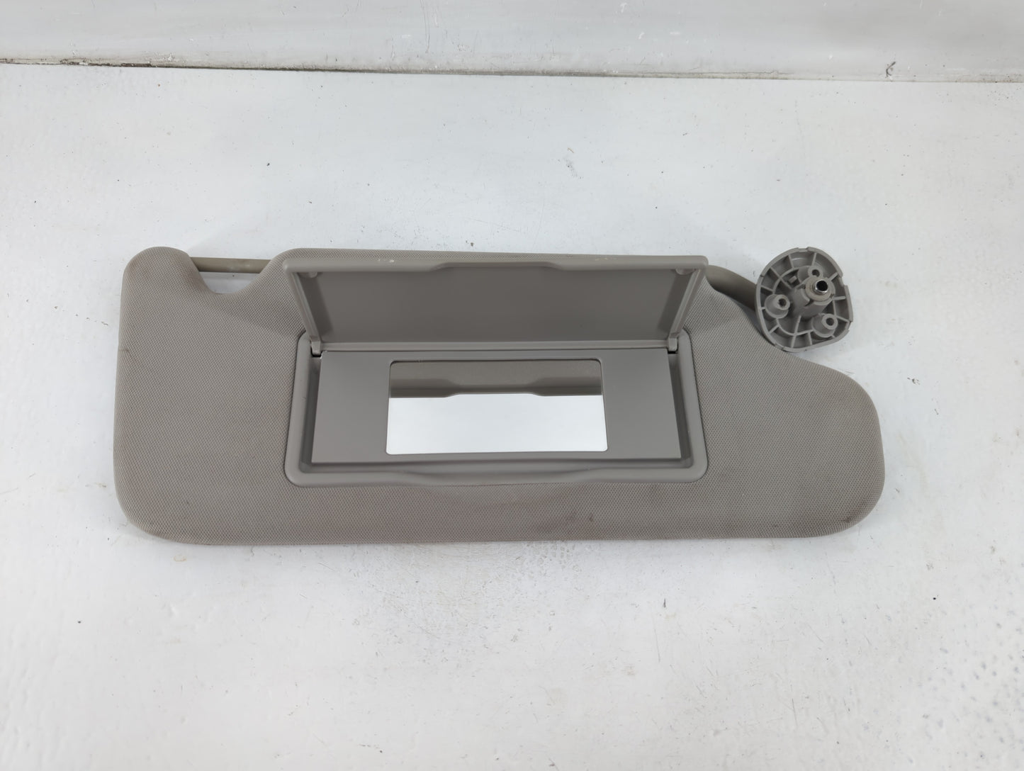2006-2016 Chevrolet Impala Sun Visor Shade Replacement Passenger Right Mirror Fits OEM Used Auto Parts - Oemusedautoparts1.c