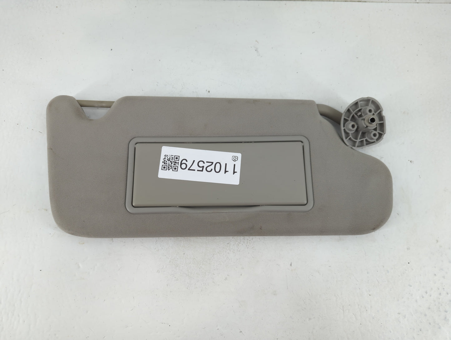 2006-2016 Chevrolet Impala Sun Visor Shade Replacement Passenger Right Mirror Fits OEM Used Auto Parts - Oemusedautoparts1.c