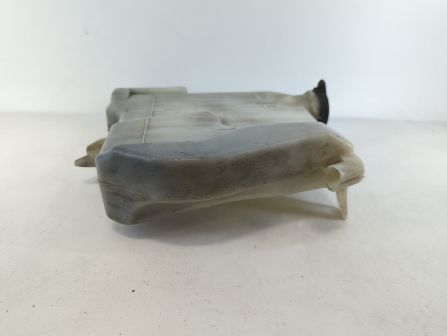 2006-2016 Chevrolet Impala Windshield Washer Fluid Reservoir Bottle Oem - Oemusedautoparts1.com