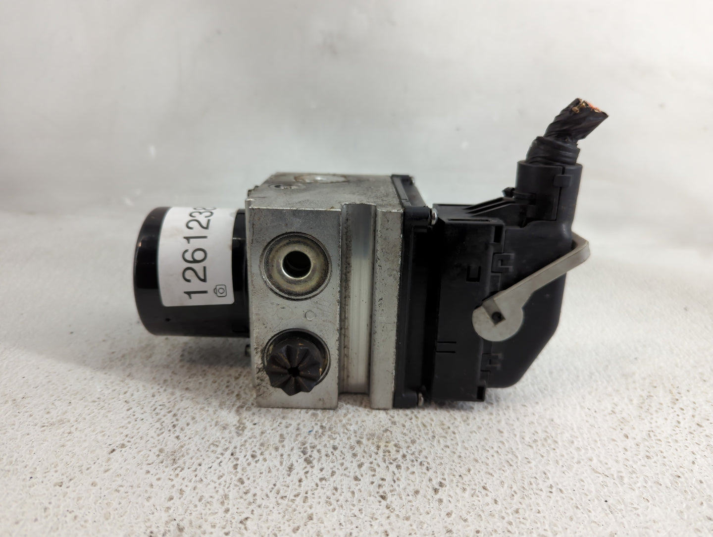 2008-2010 Chevrolet Impala ABS Pump Control Module Replacement P/N:25863696 Fits Fits 2008 2009 2010 OEM Used Auto Parts - O