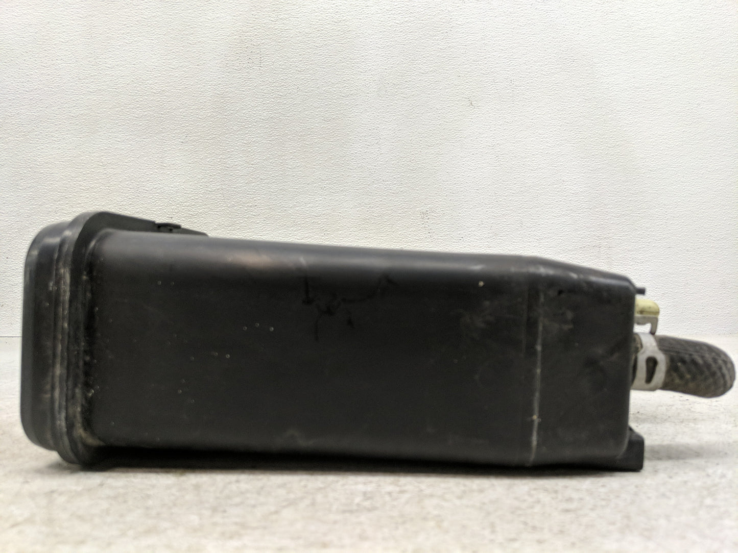 2008 Chevrolet Impala Fuel Vapor Charcoal Canister - Oemusedautoparts1.com