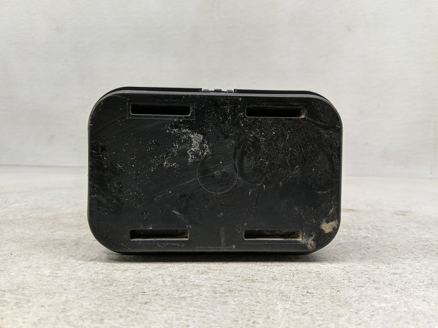 2008 Chevrolet Impala Fuel Vapor Charcoal Canister - Oemusedautoparts1.com